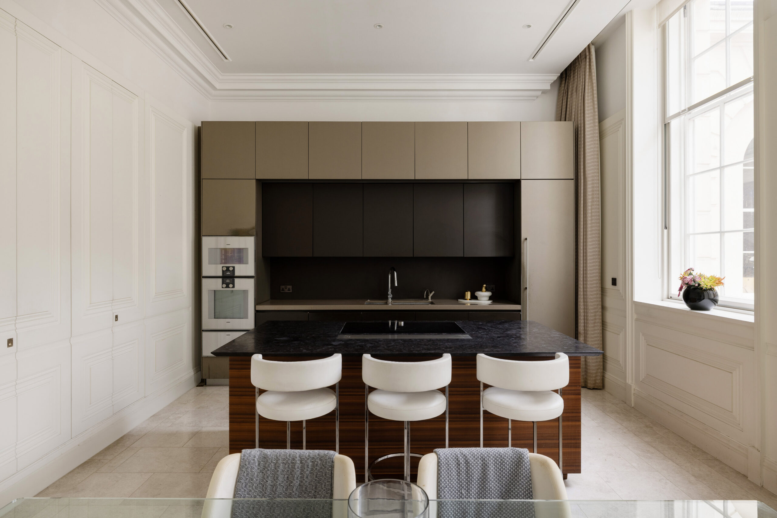 Domus-Nova-Marble-Arch-House-For-Rent-Connaught-Place-33_Lo