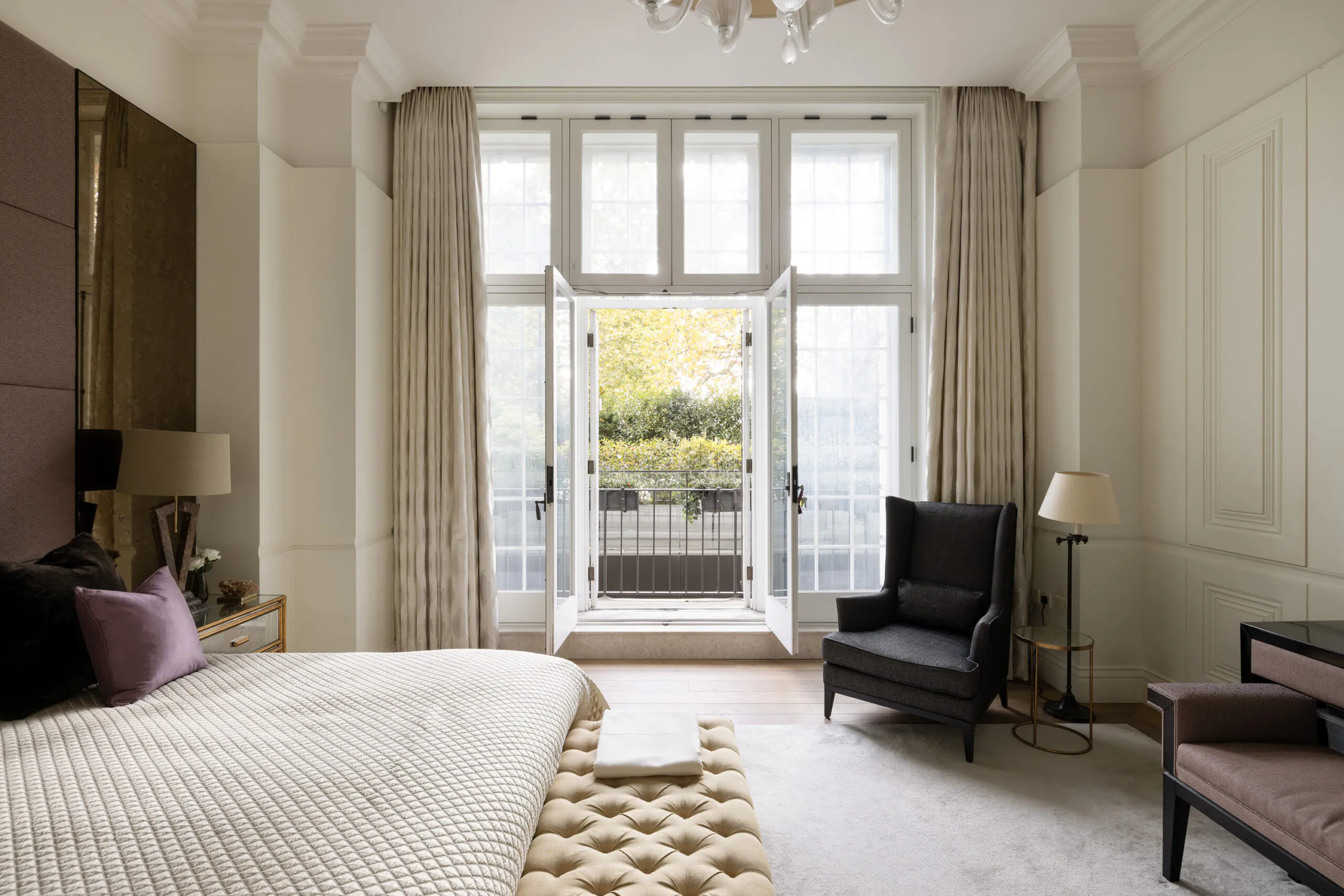 Domus-Nova-Marble-Arch-House-For-Rent-Connaught-Place-4_Lo