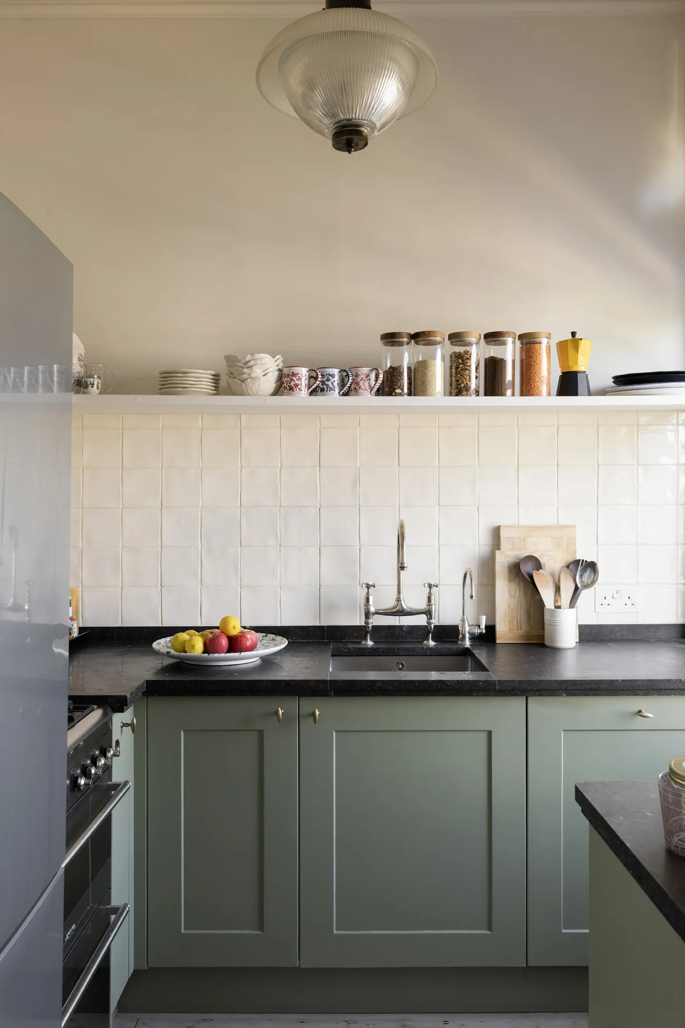 Domus-Nova-Notting-Hill-Apartment-For-Rent-St-Charles-Square-12_Lo