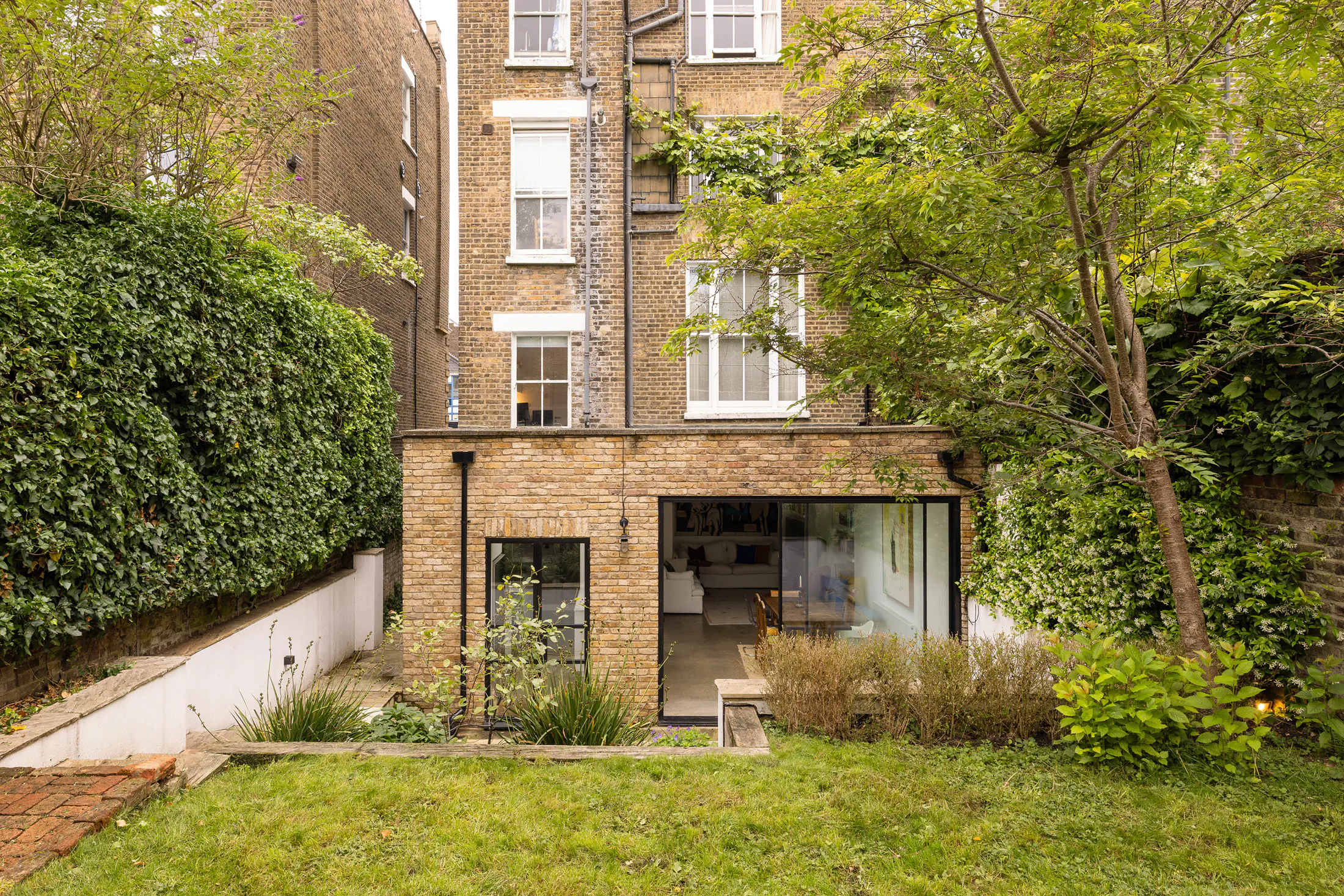 Domus-Nova-Notting-Hill-Apartment-For-Rent-St-Marks-Road-10_Lo
