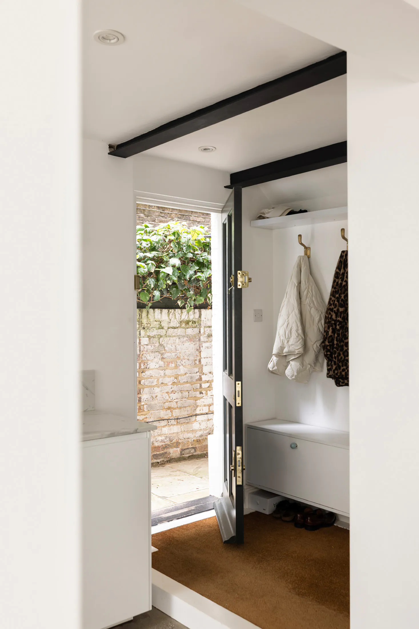 Domus-Nova-Notting-Hill-Apartment-For-Rent-St-Marks-Road-16_Lo
