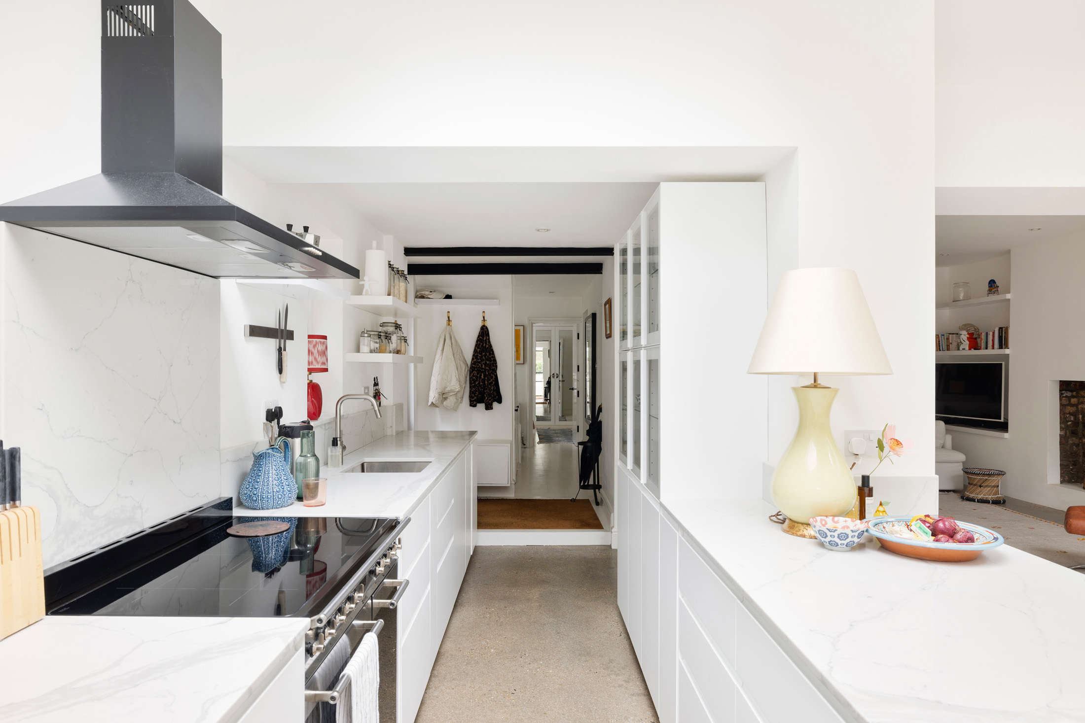 Domus-Nova-Notting-Hill-Apartment-For-Rent-St-Marks-Road-23_Lo
