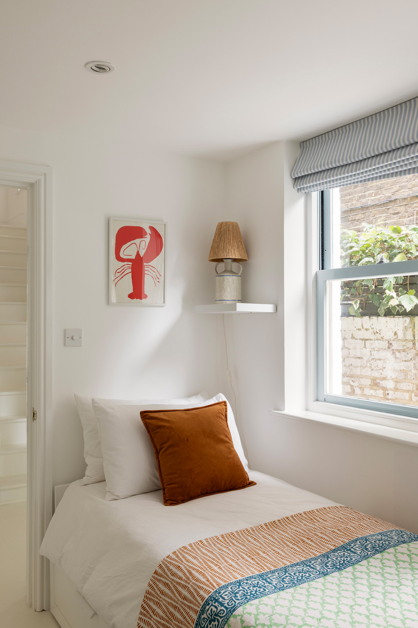 Domus-Nova-Notting-Hill-Apartment-For-Rent-St-Marks-Road-33_Lo