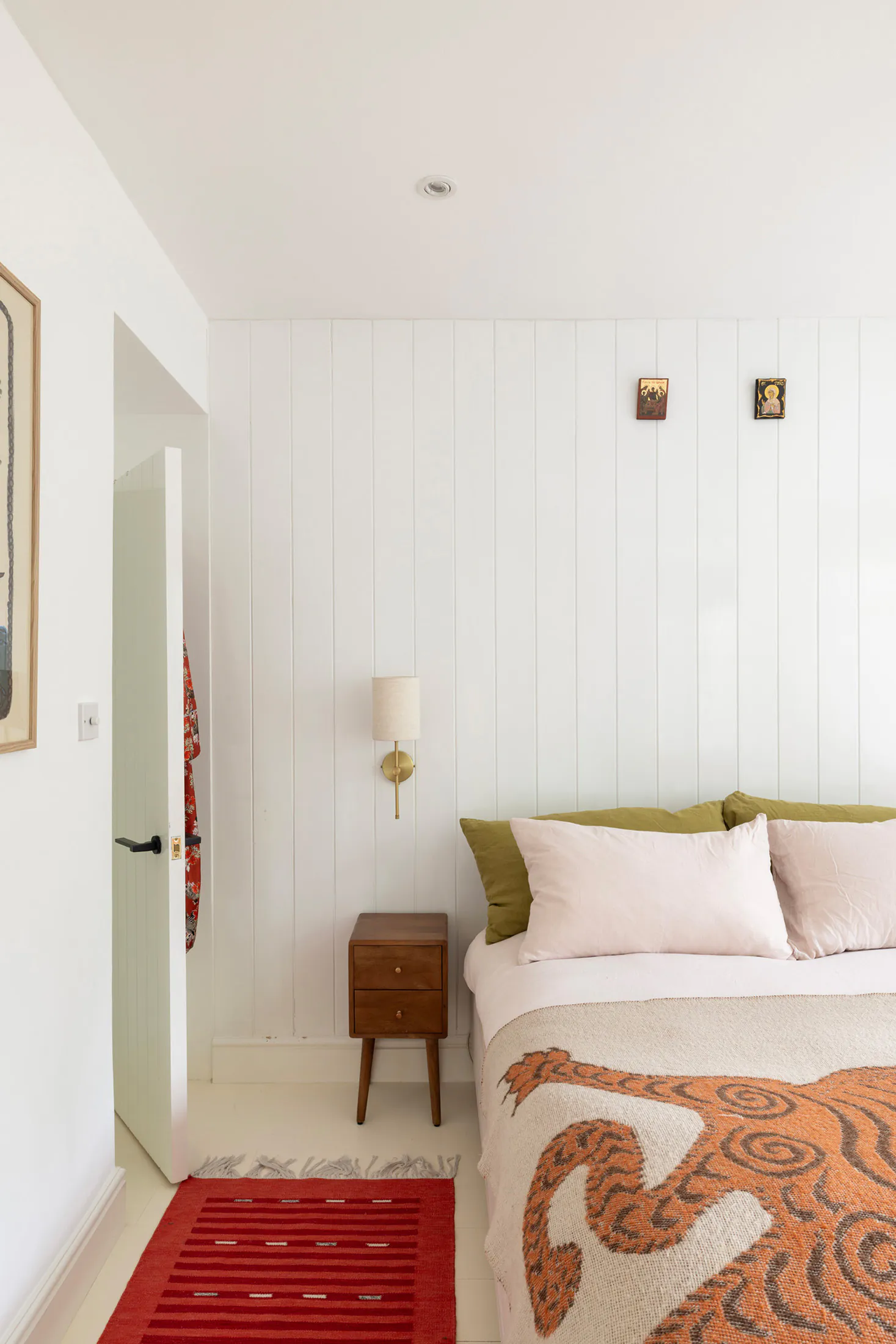 Domus-Nova-Notting-Hill-Apartment-For-Rent-St-Marks-Road-38_Lo