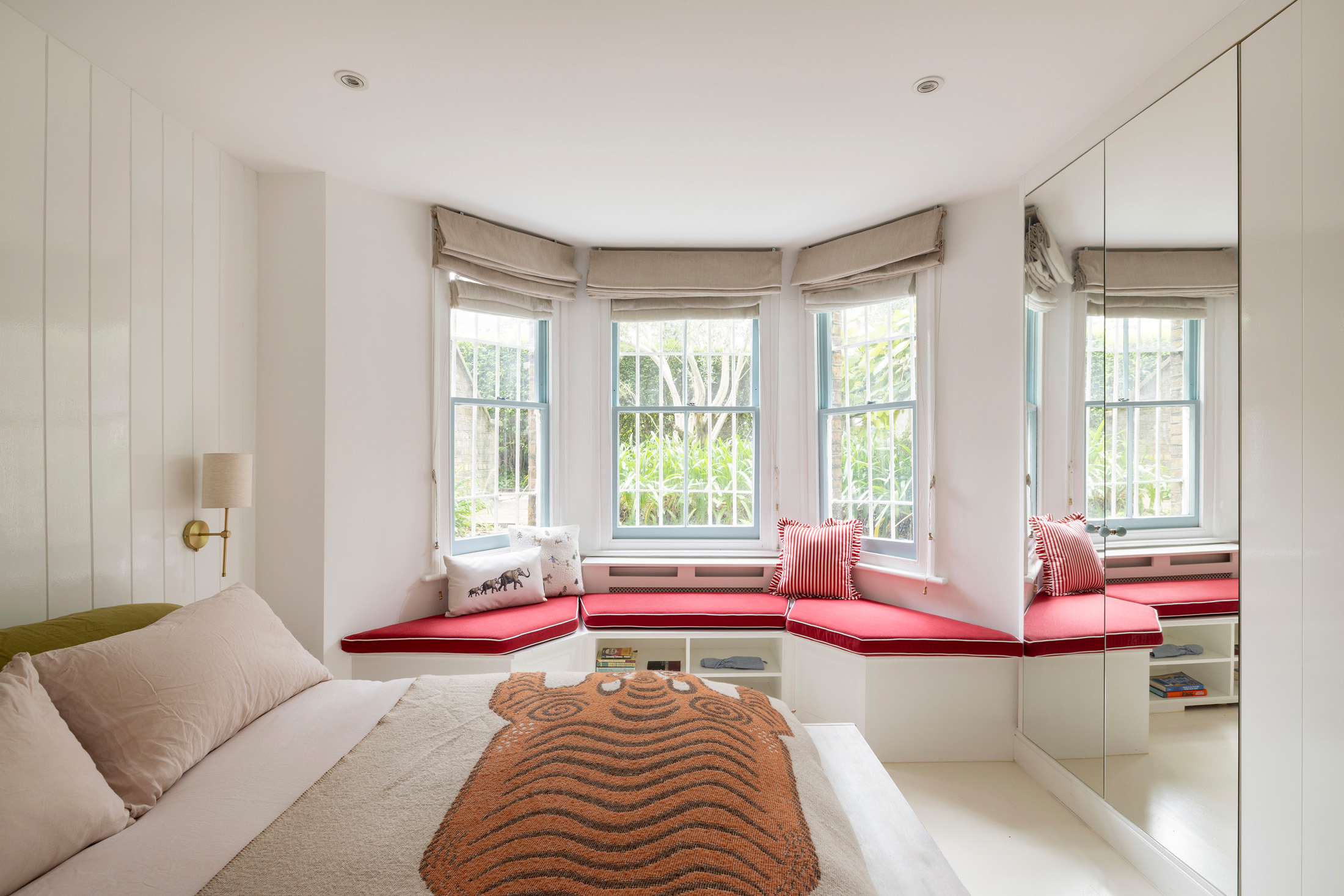 Domus-Nova-Notting-Hill-Apartment-For-Rent-St-Marks-Road-41_Lo