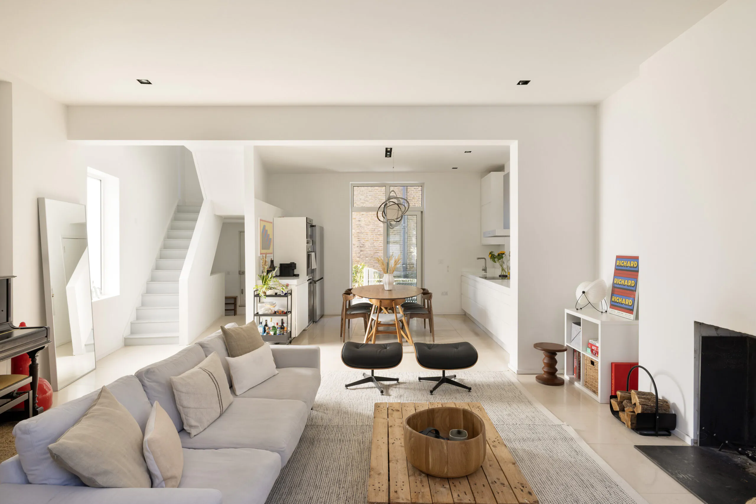 Domus-Nova-Notting-Hill-House-For-Rent-Campden-Hill-Road-19_Lo