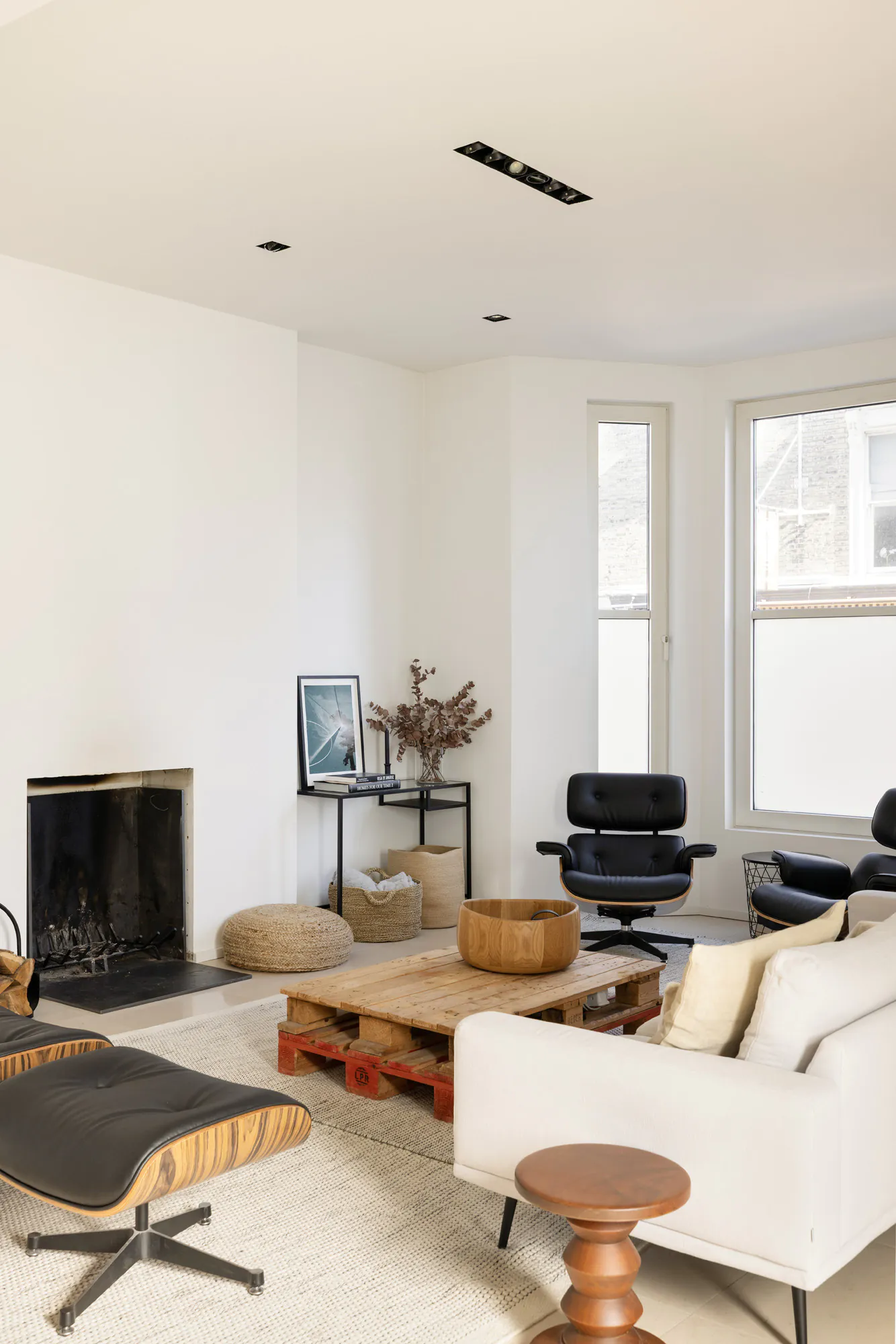 Domus-Nova-Notting-Hill-House-For-Rent-Campden-Hill-Road-23_Lo