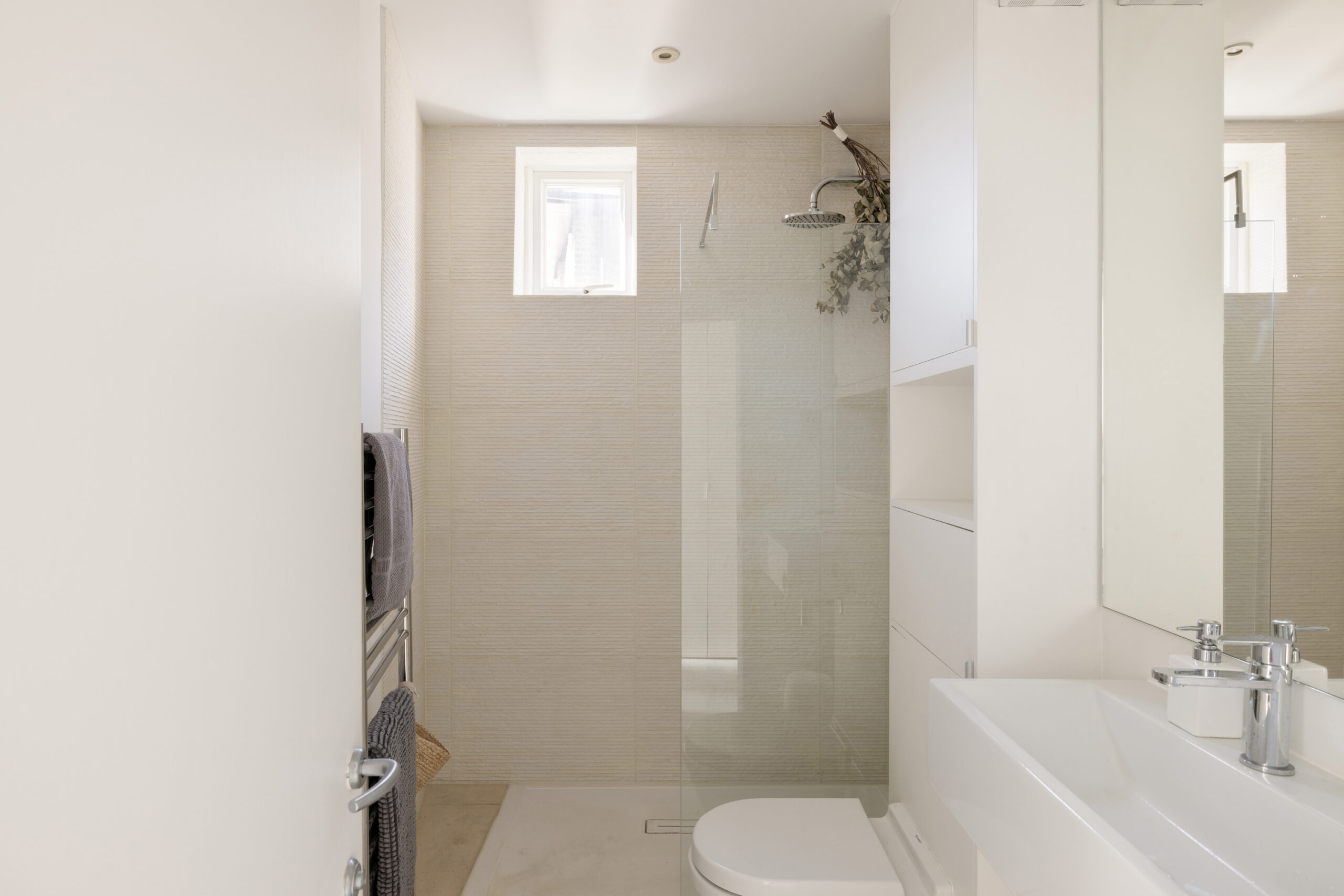 Domus-Nova-Notting-Hill-House-For-Rent-Campden-Hill-Road-36_Lo