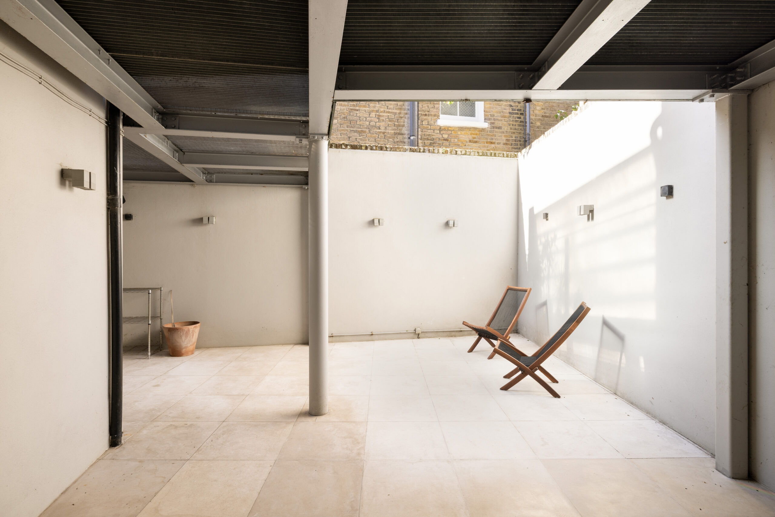 Domus-Nova-Notting-Hill-House-For-Rent-Campden-Hill-Road-5_Lo