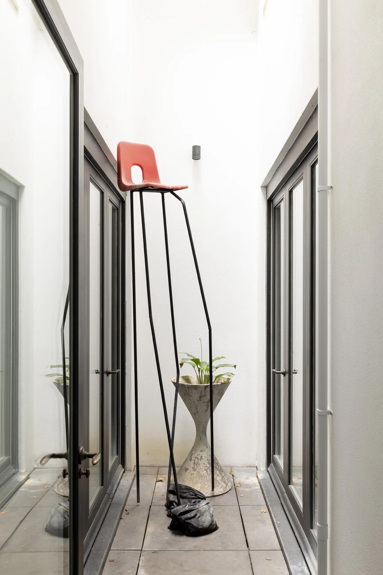 Domus-Nova-Notting-Hill-House-For-Rent-Campden-Hill-Square-22_Lo
