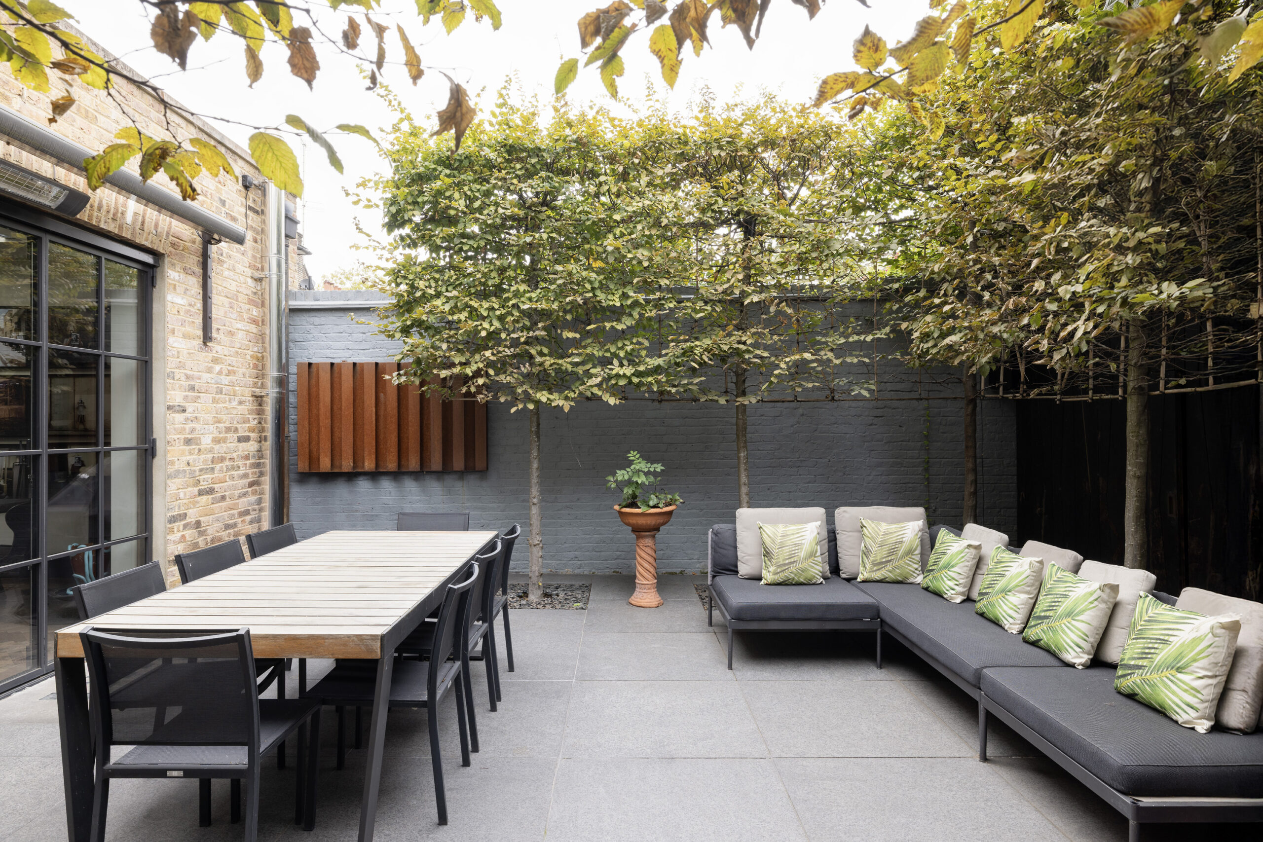 Domus-Nova-Notting-Hill-House-For-Rent-Campden-Hill-Square-53_Lo