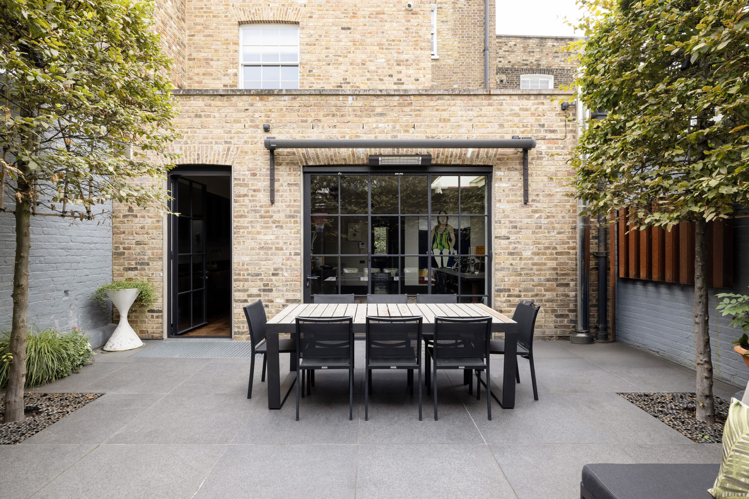 Domus-Nova-Notting-Hill-House-For-Rent-Campden-Hill-Square-54_Lo