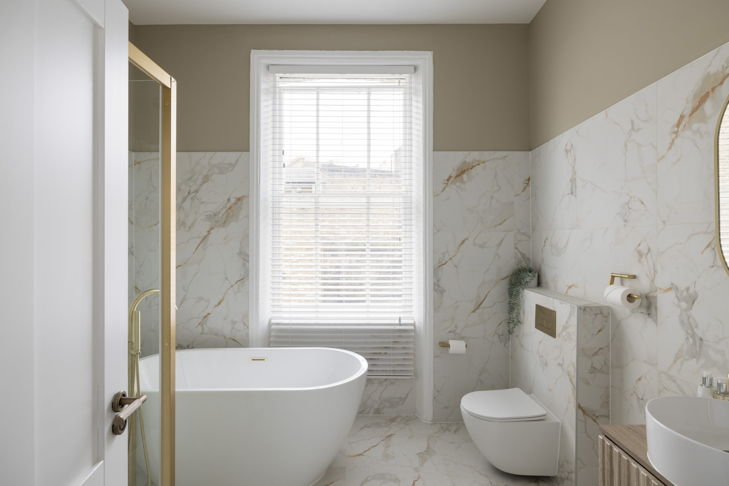 Domus-Nova-Pimlico-House-For-Rent-Warwick-Way-17_Lo