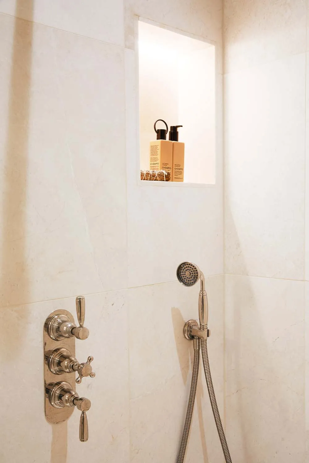 Domus-Stay-Apartment-For-Rent-Elgin-Crescent (8)