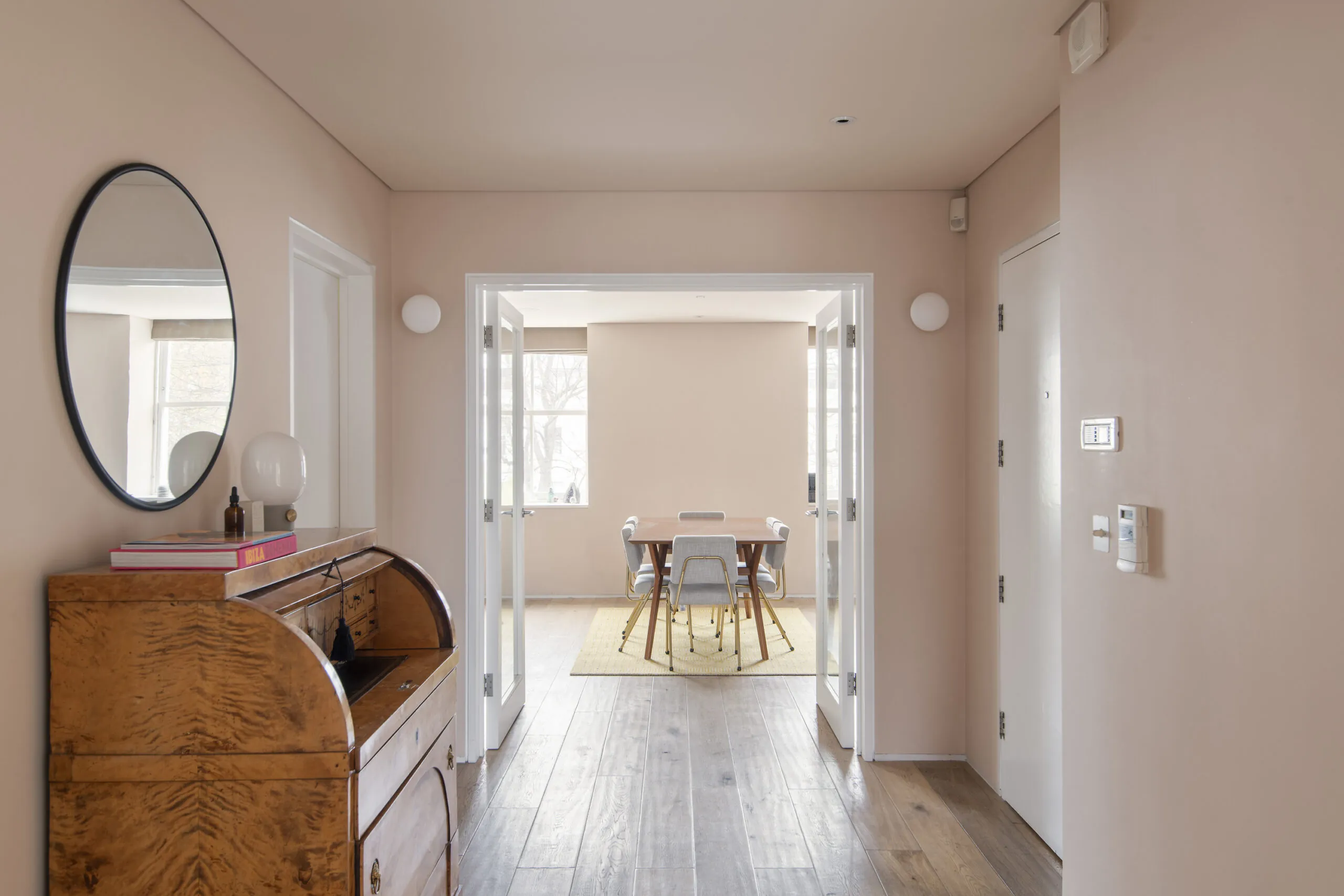 Domus-Stay-Apartment-For-Rent-St-Stephens-Gardens_Lo (13)