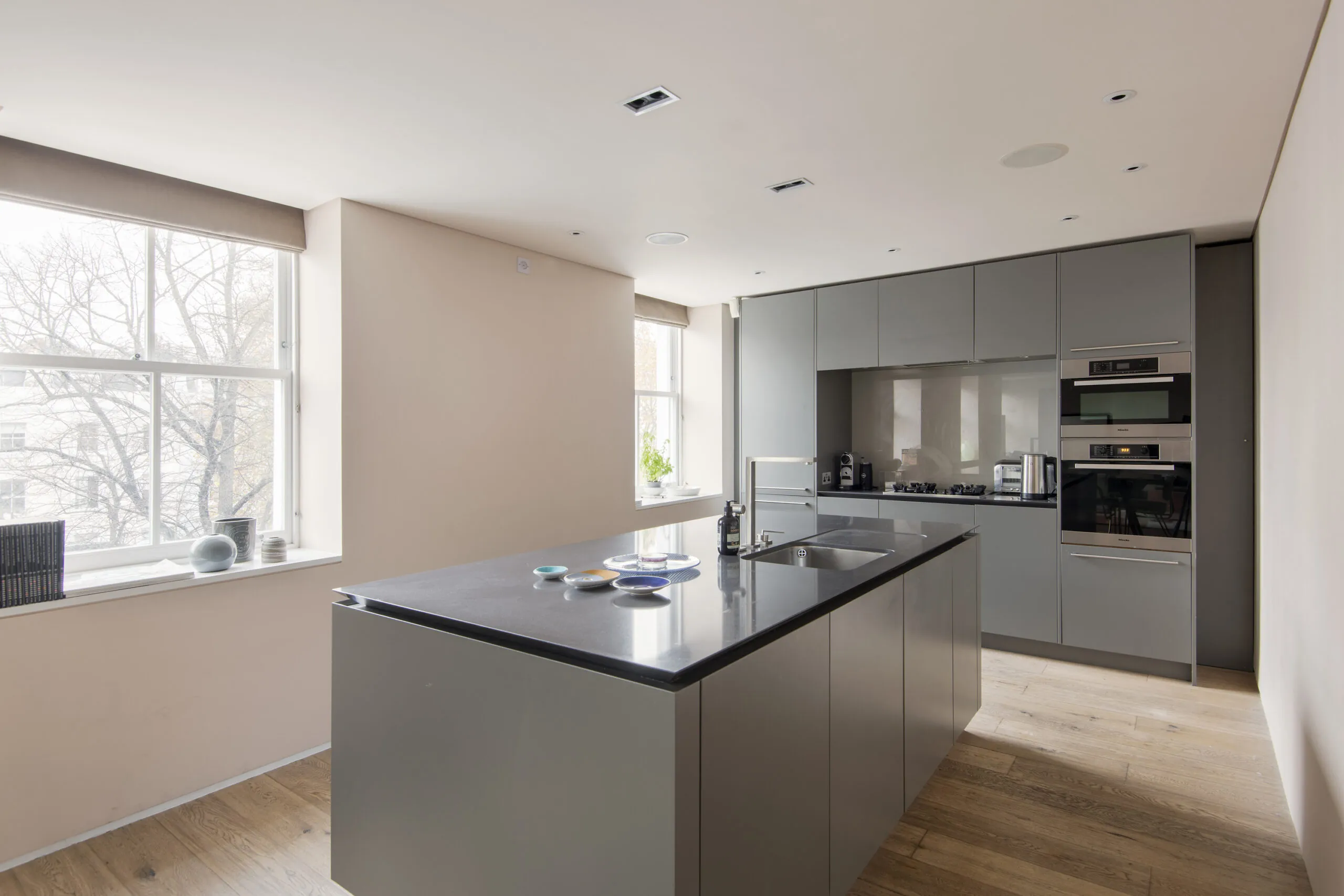 Domus-Stay-Apartment-For-Rent-St-Stephens-Gardens_Lo (16)