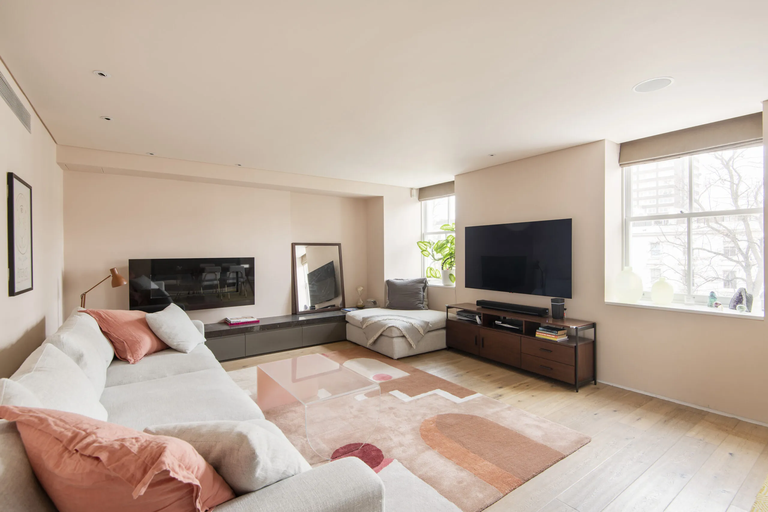Domus-Stay-Apartment-For-Rent-St-Stephens-Gardens_Lo (19)