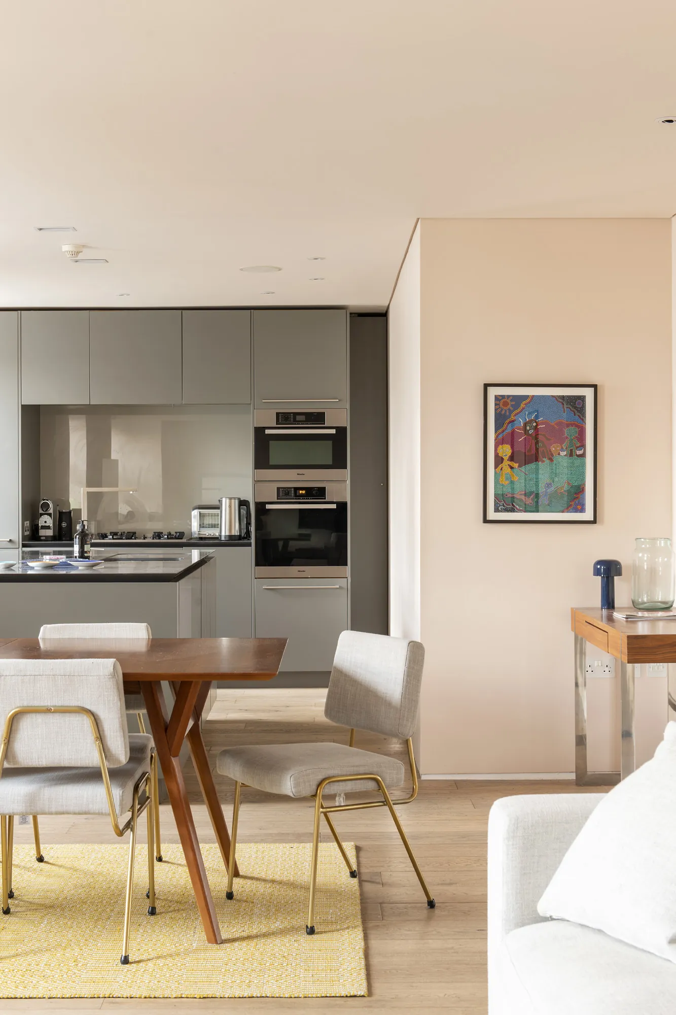 Domus-Stay-Apartment-For-Rent-St-Stephens-Gardens_Lo (21)