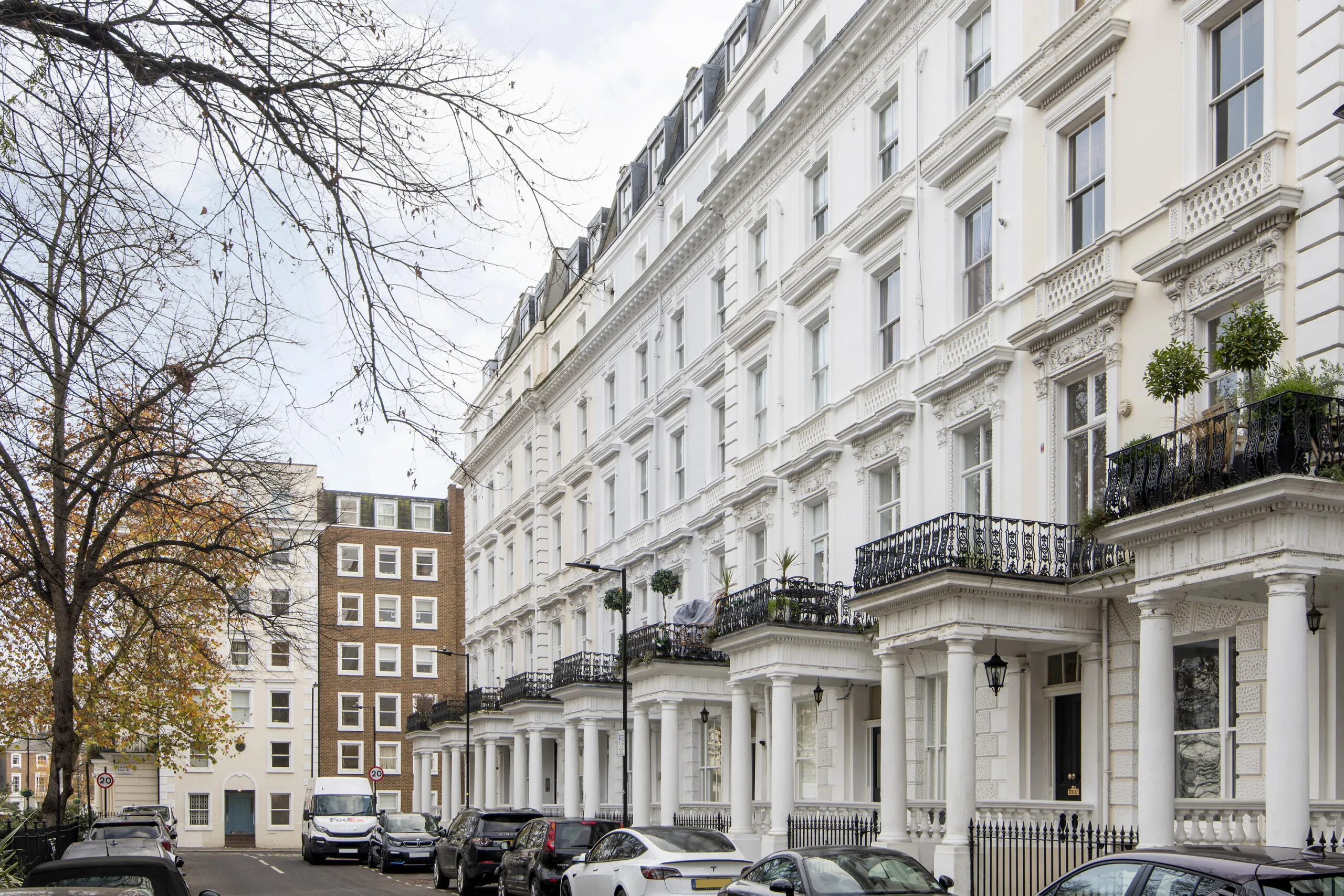 Domus-Stay-Apartment-For-Rent-St-Stephens-Gardens_Lo (31)