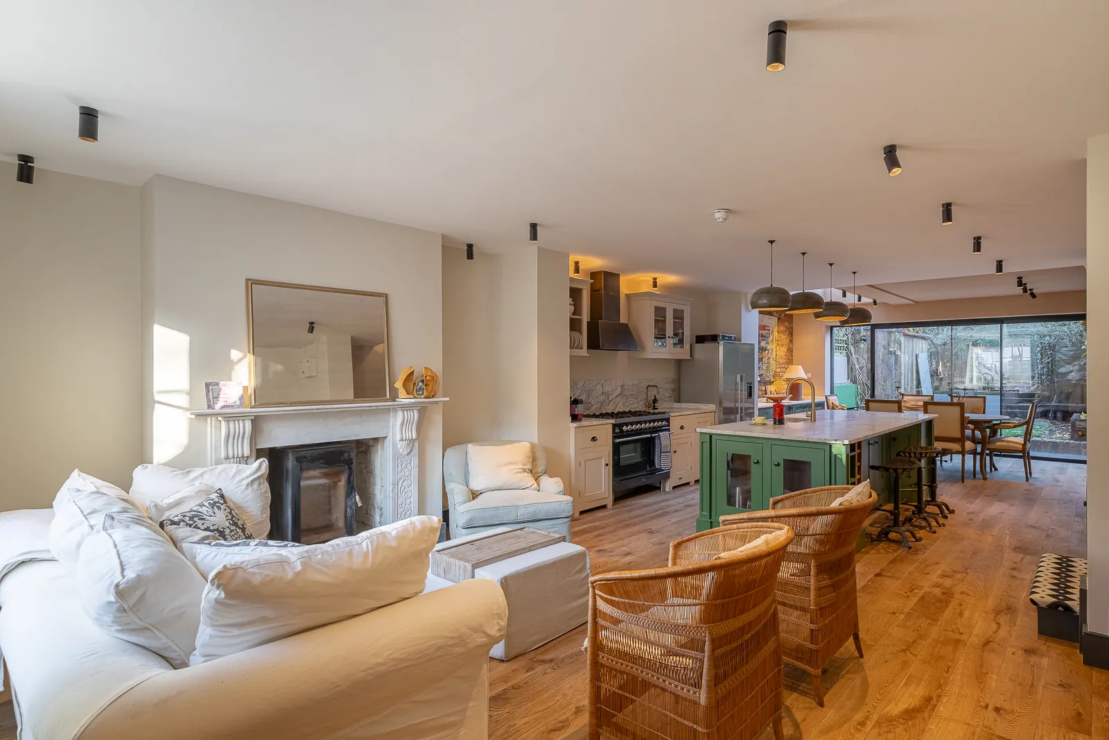 Domus-Stay-Apartment-To-Rent-Malden-Road- (20)