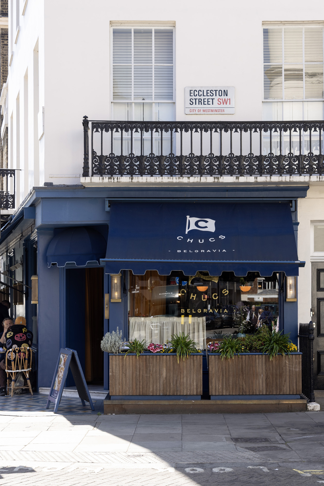 Domus-Stay-Area-Guide-Belgravia-Chucs-Restaurant (43)