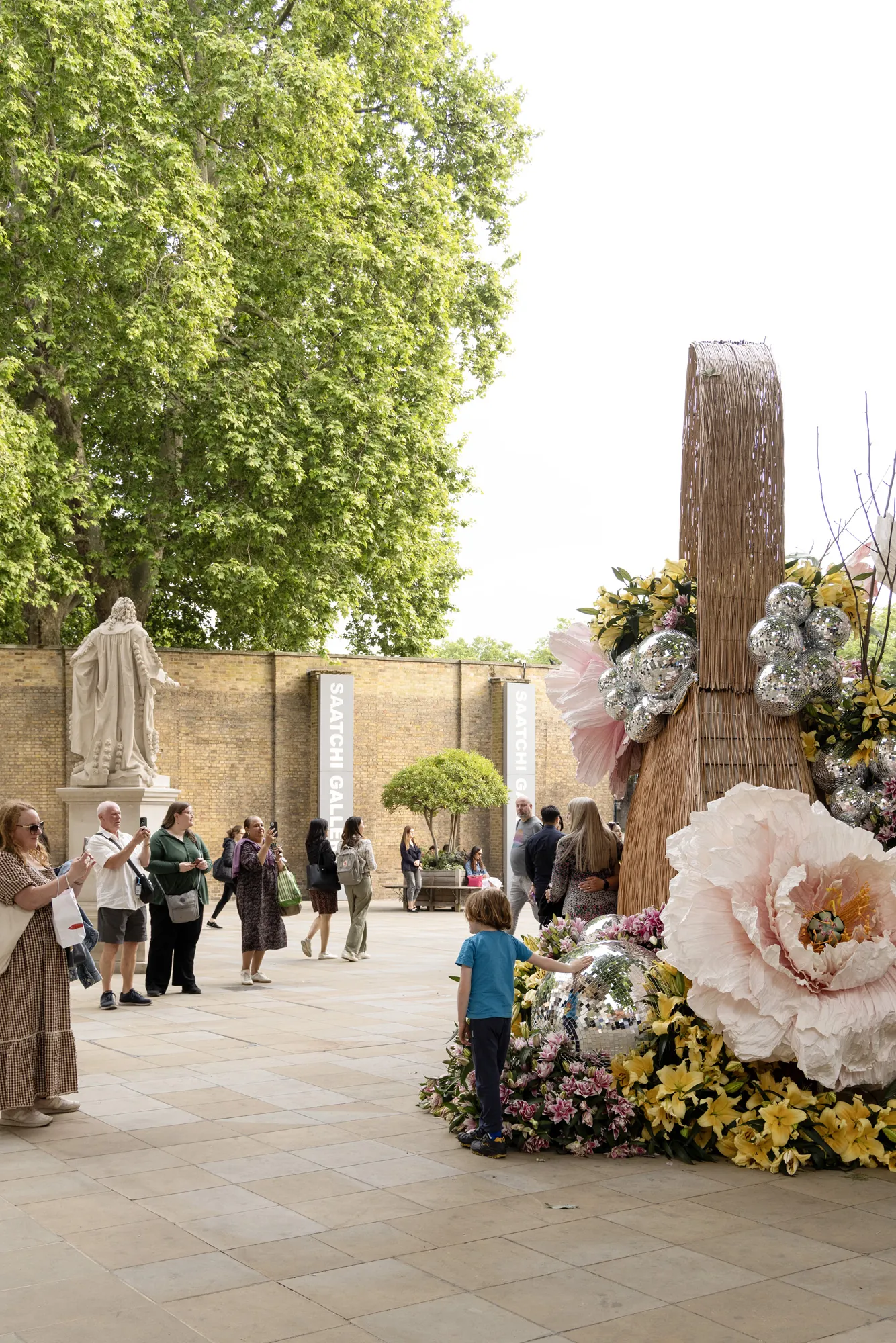 Domus-Stay-Chelsea-South-Kensington-Area-Guide-London-Duke-of-York-Square (13)