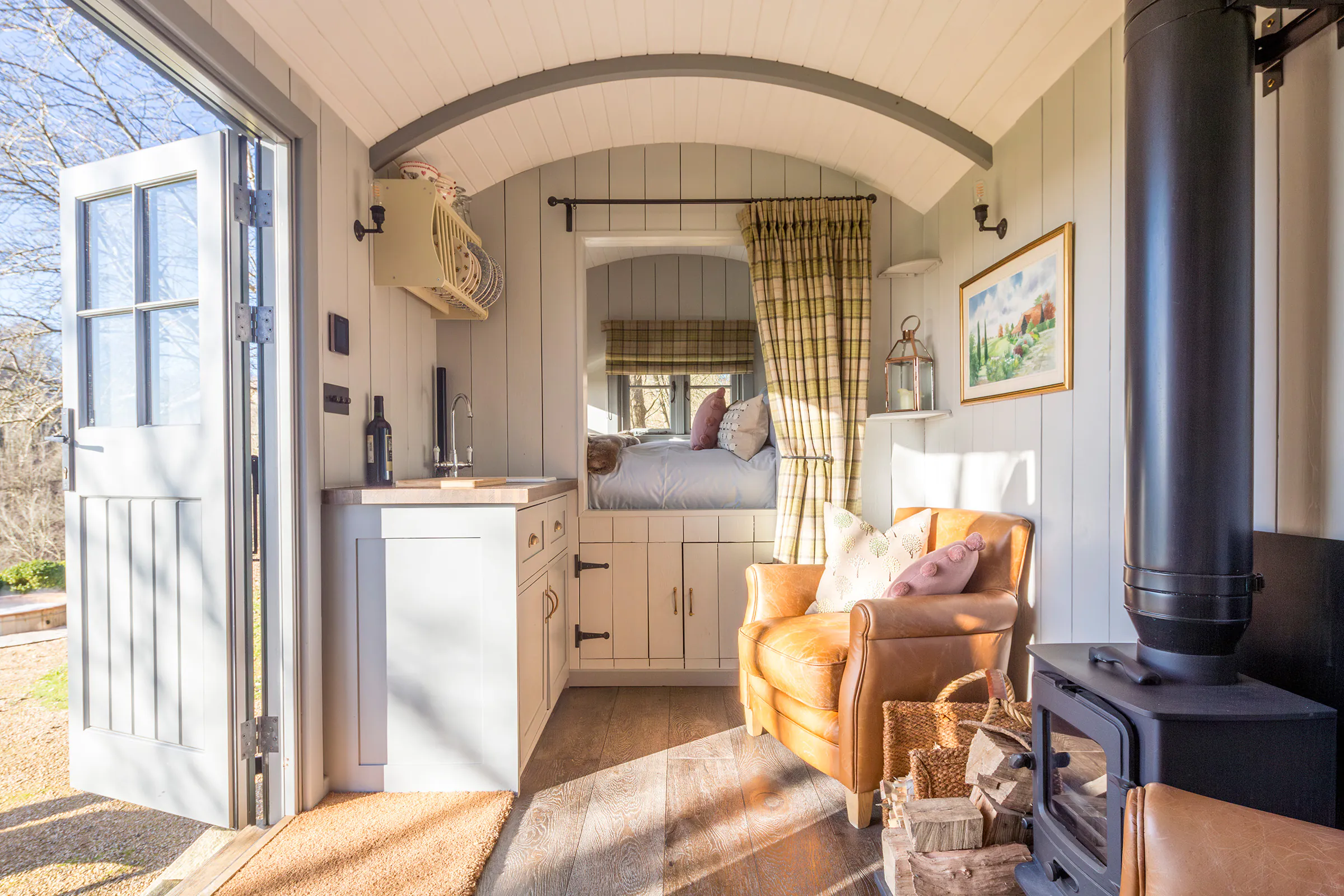 Domus-Stay-Cotswolds-Short-Stay-luxury-rental-Chiltern-Lookout (2)