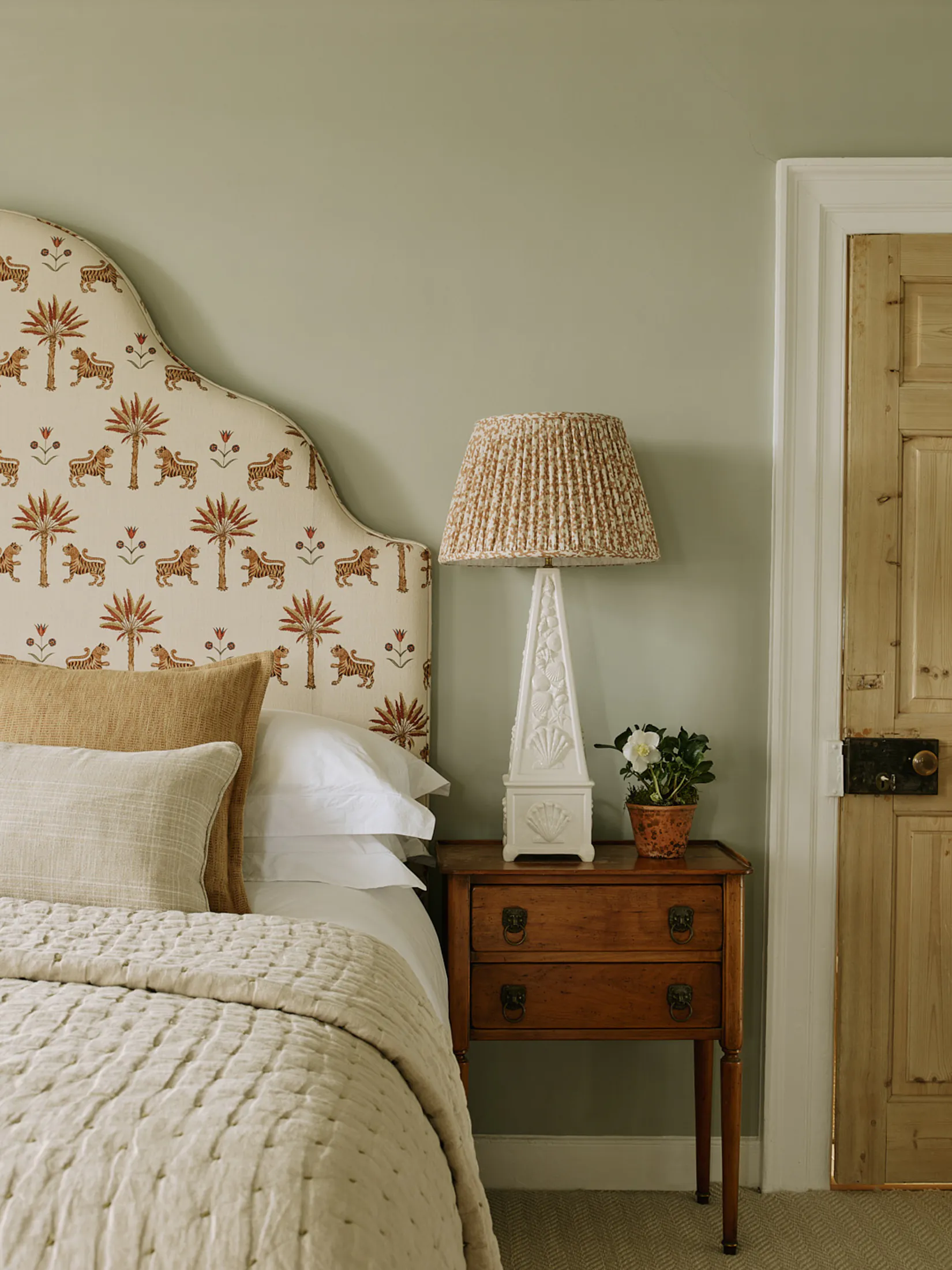 Domus-Stay-Country-Estuary-House-Salcombe-Short-Stay-LR (26)