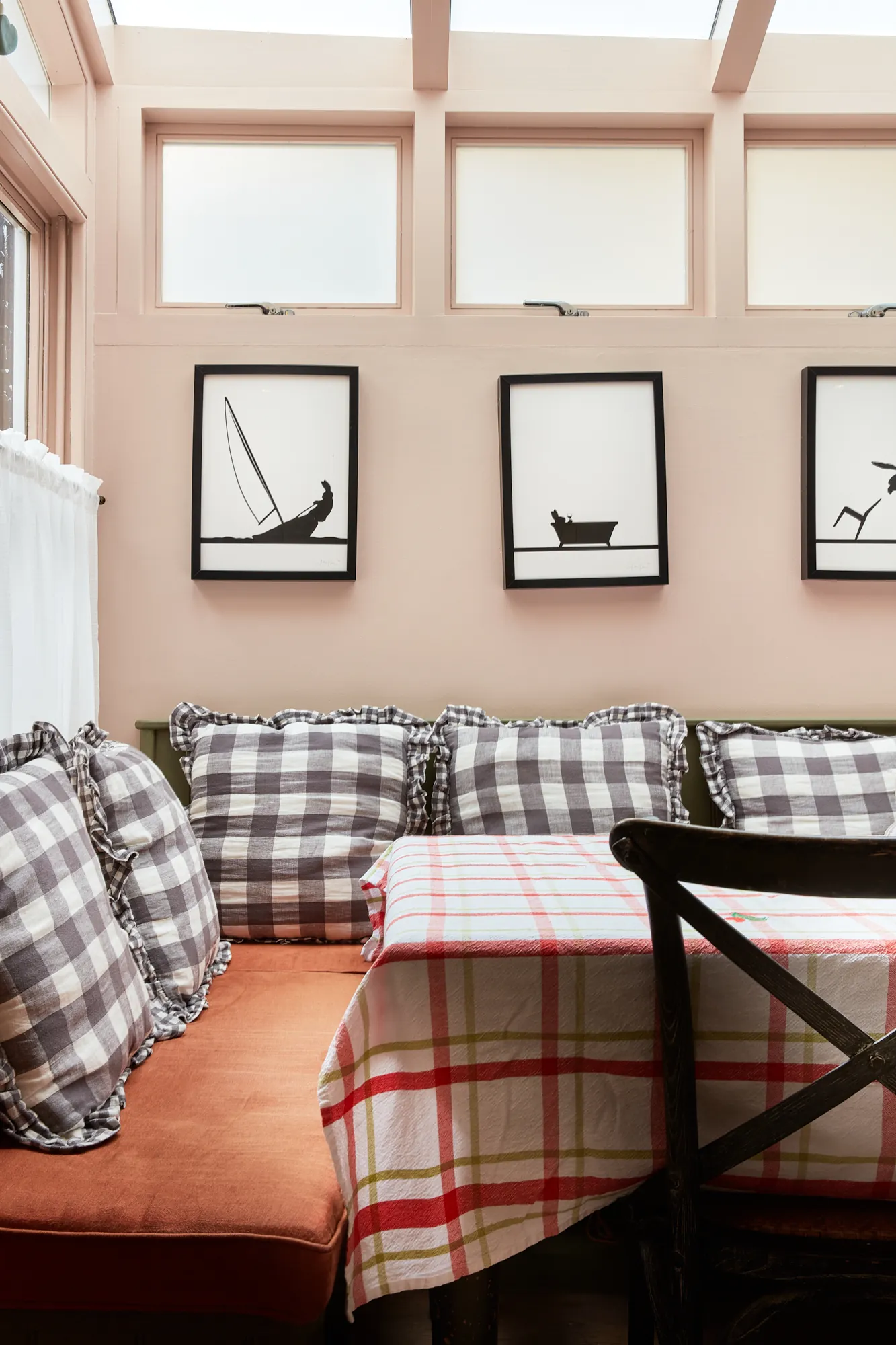 Domus-Stay-House-For-Rent-Queens-Park (46)