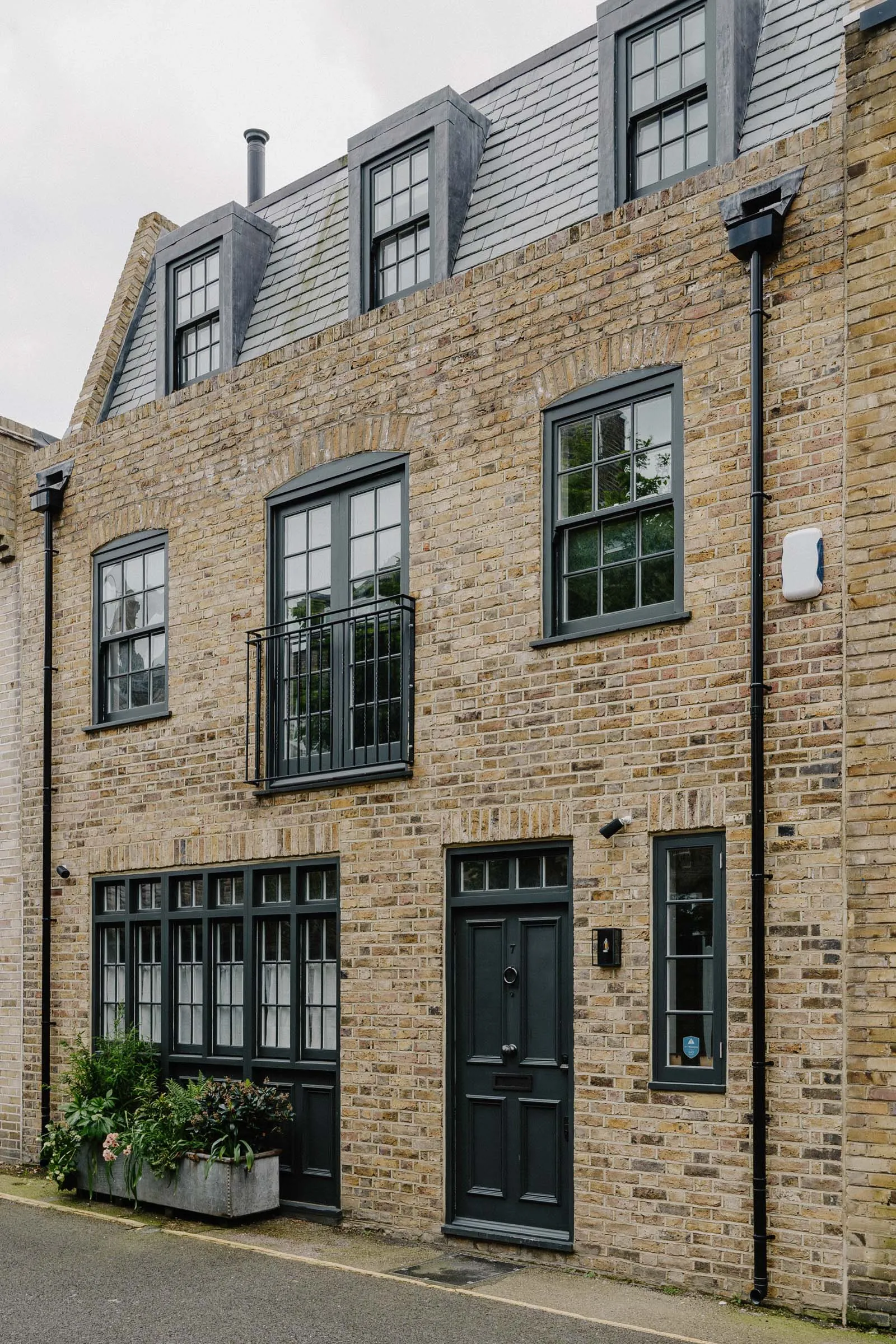 Domus-Stay-House-Mews-For-Rent-Boyne-Terrace (74)