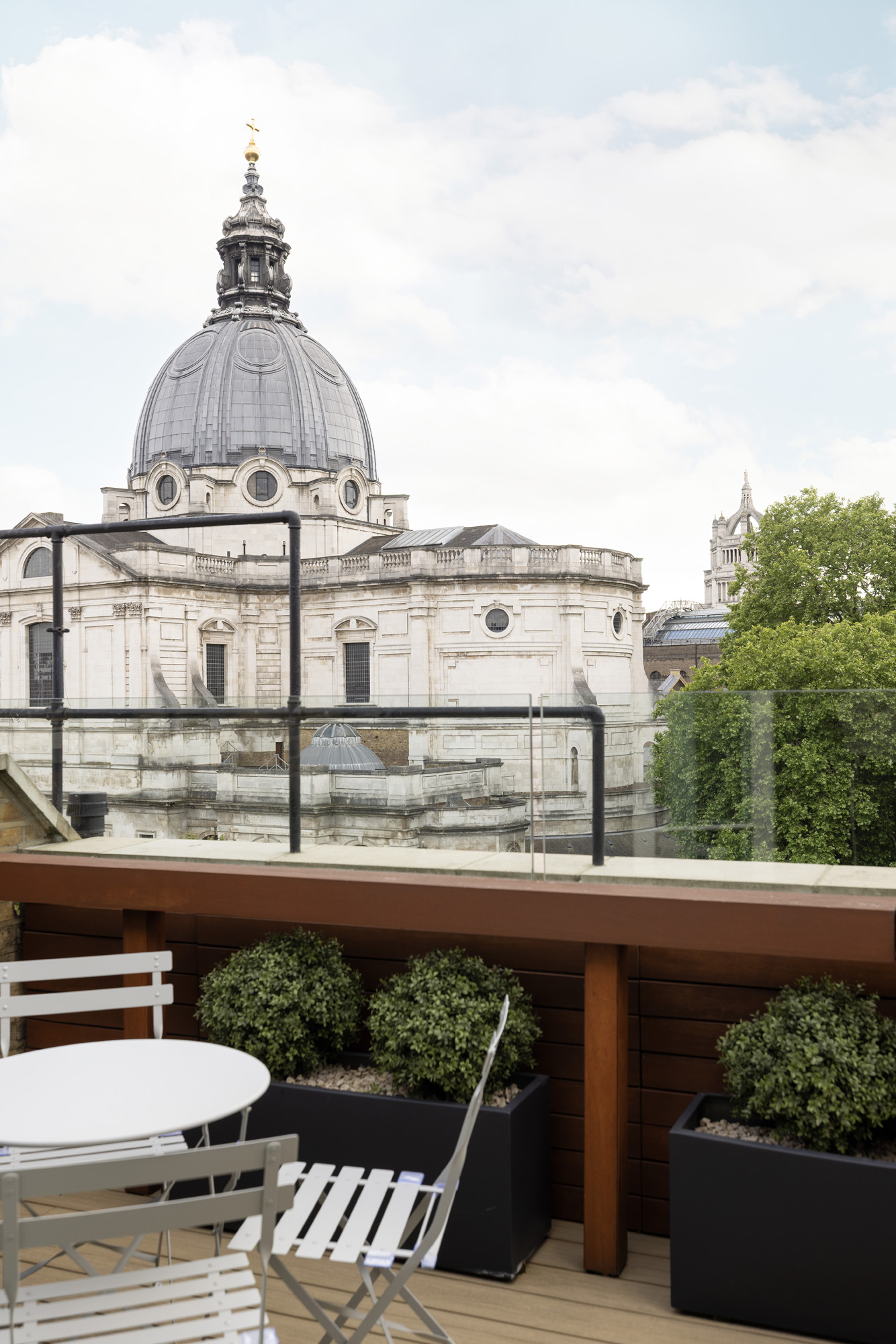 Domus-Stay-Knightsbridge-House-For-Rent-Brompton-Square-54_Lo (55)