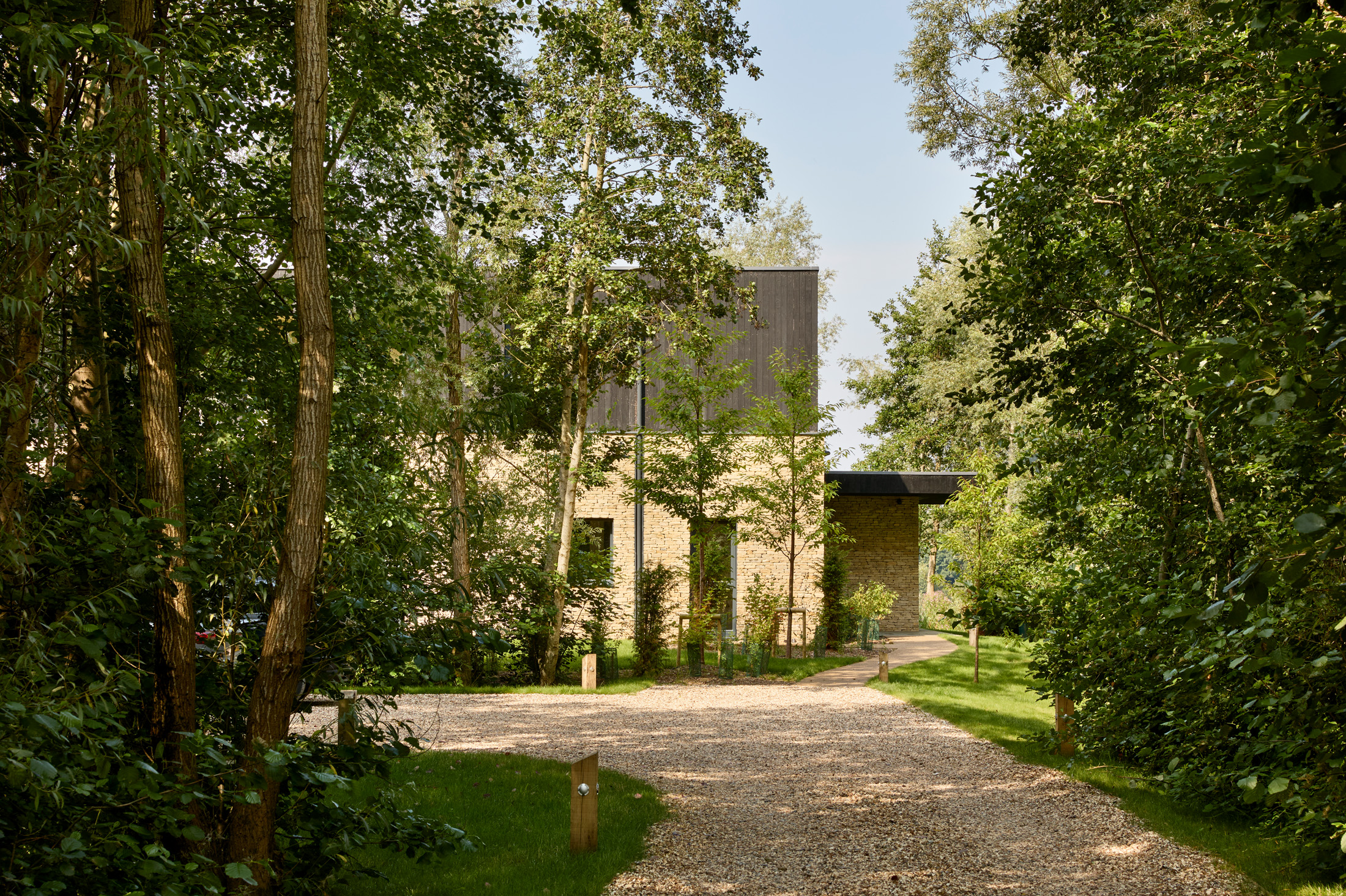 Domus-Stay-Luxury-Holiday-Rental-Cotswolds-Maison-Doree (3)