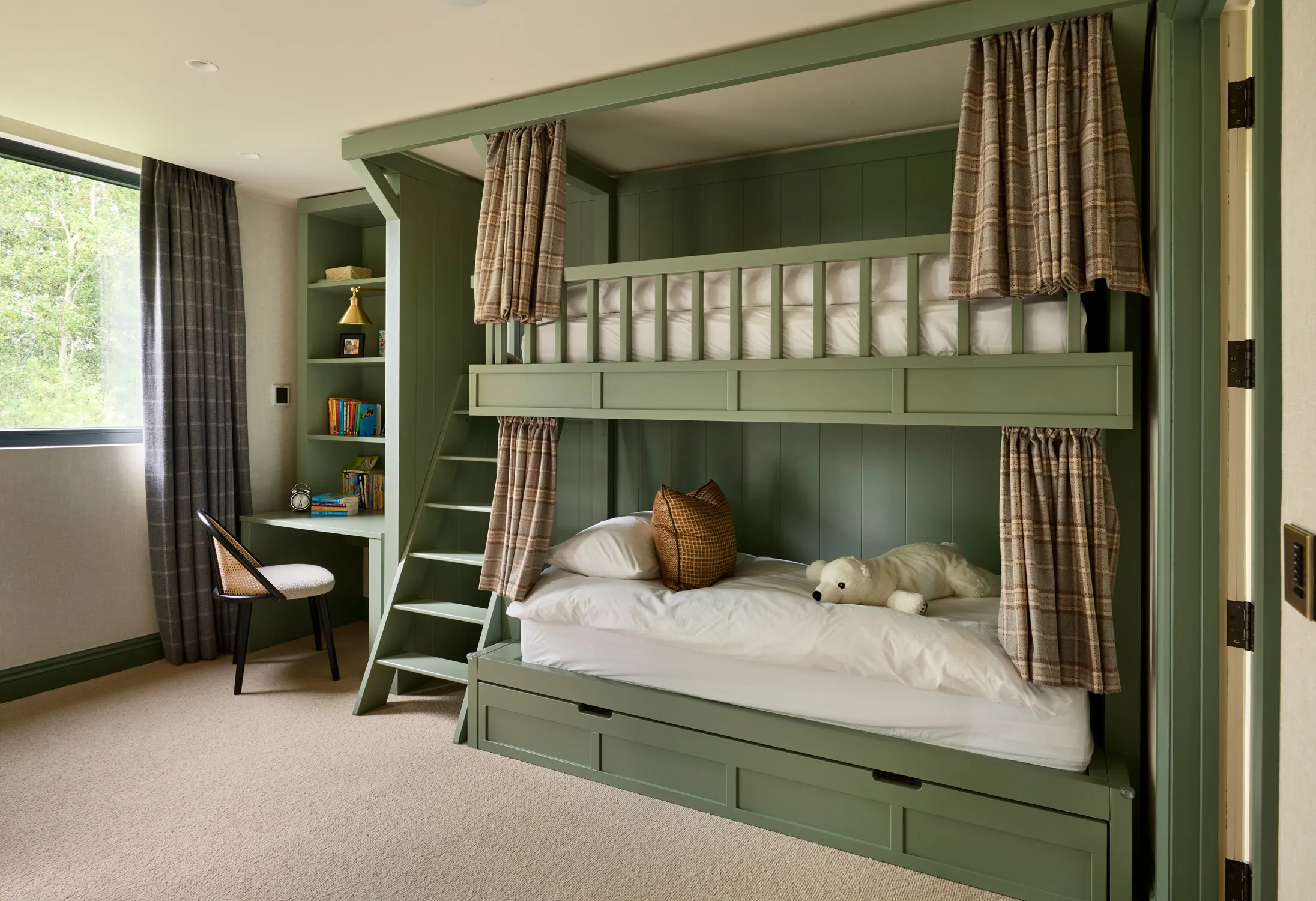 Domus-Stay-Luxury-Holiday-Rental-Cotswolds-Maison-Doree (54)