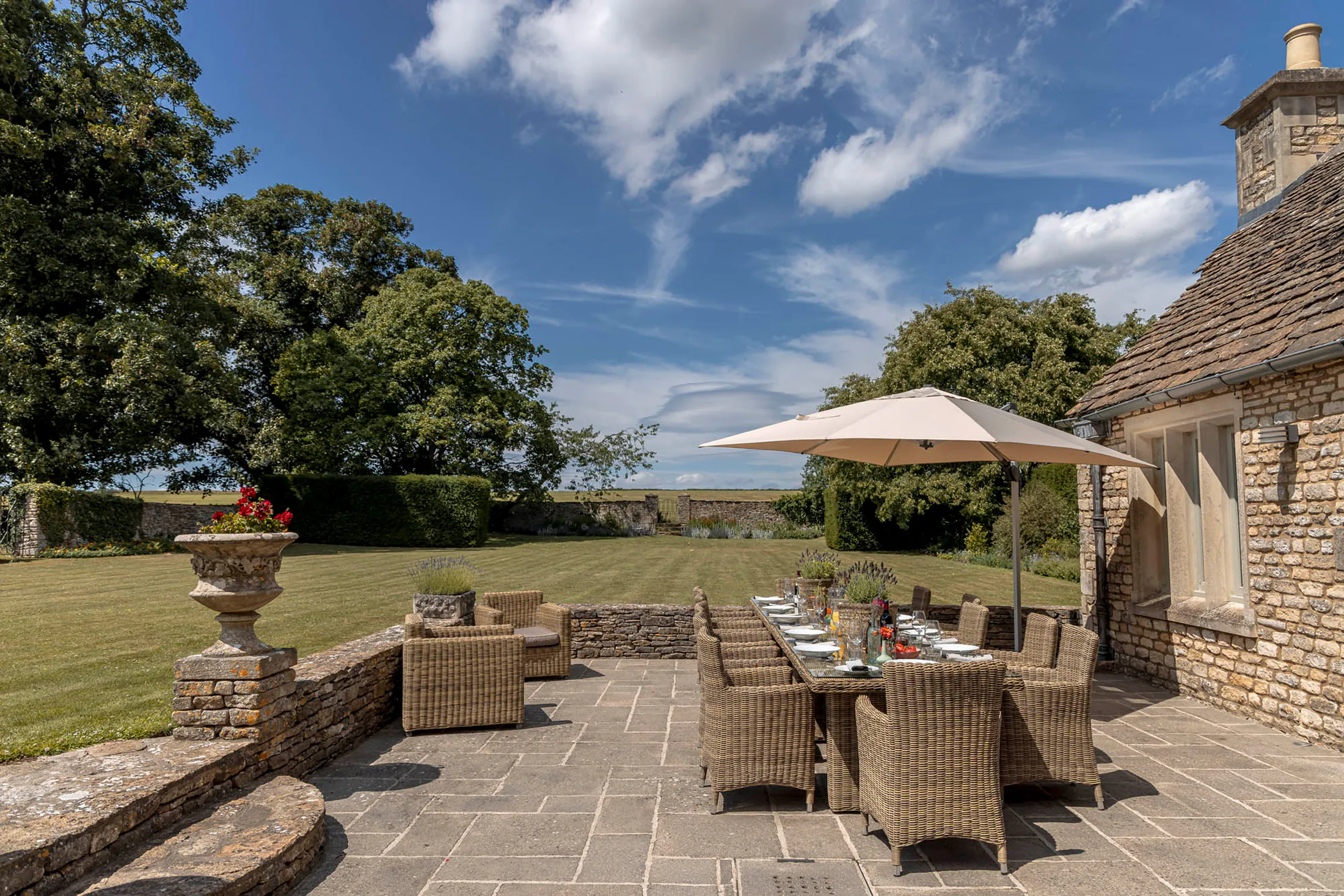 Domus-Stay-Luxury-Rental-Home-Cotswolds-Countryside-Oakbury-Farm-LR (15)
