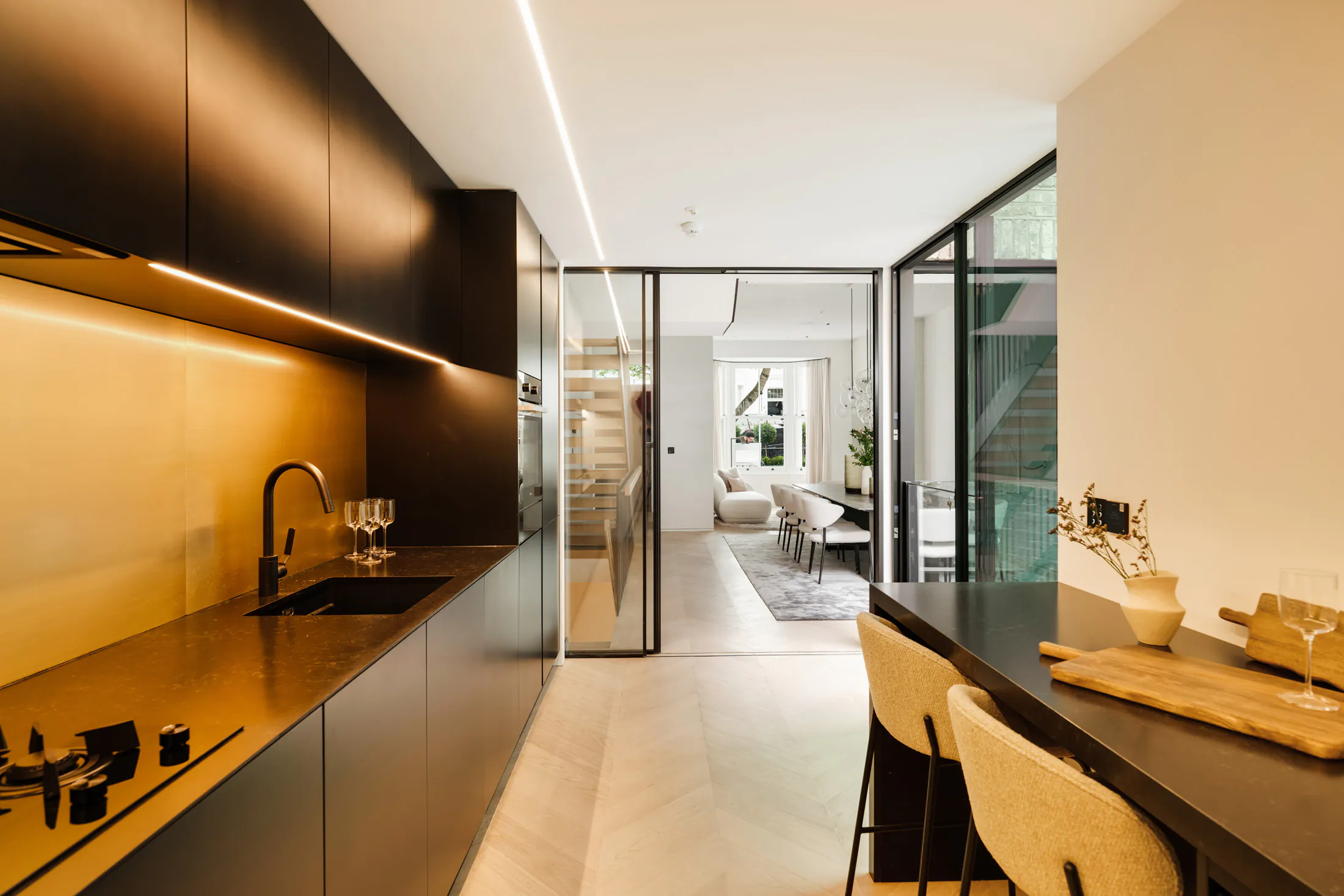 Domus-Stay-Luxury-Rental-House-Berkeley-Gardens(32)