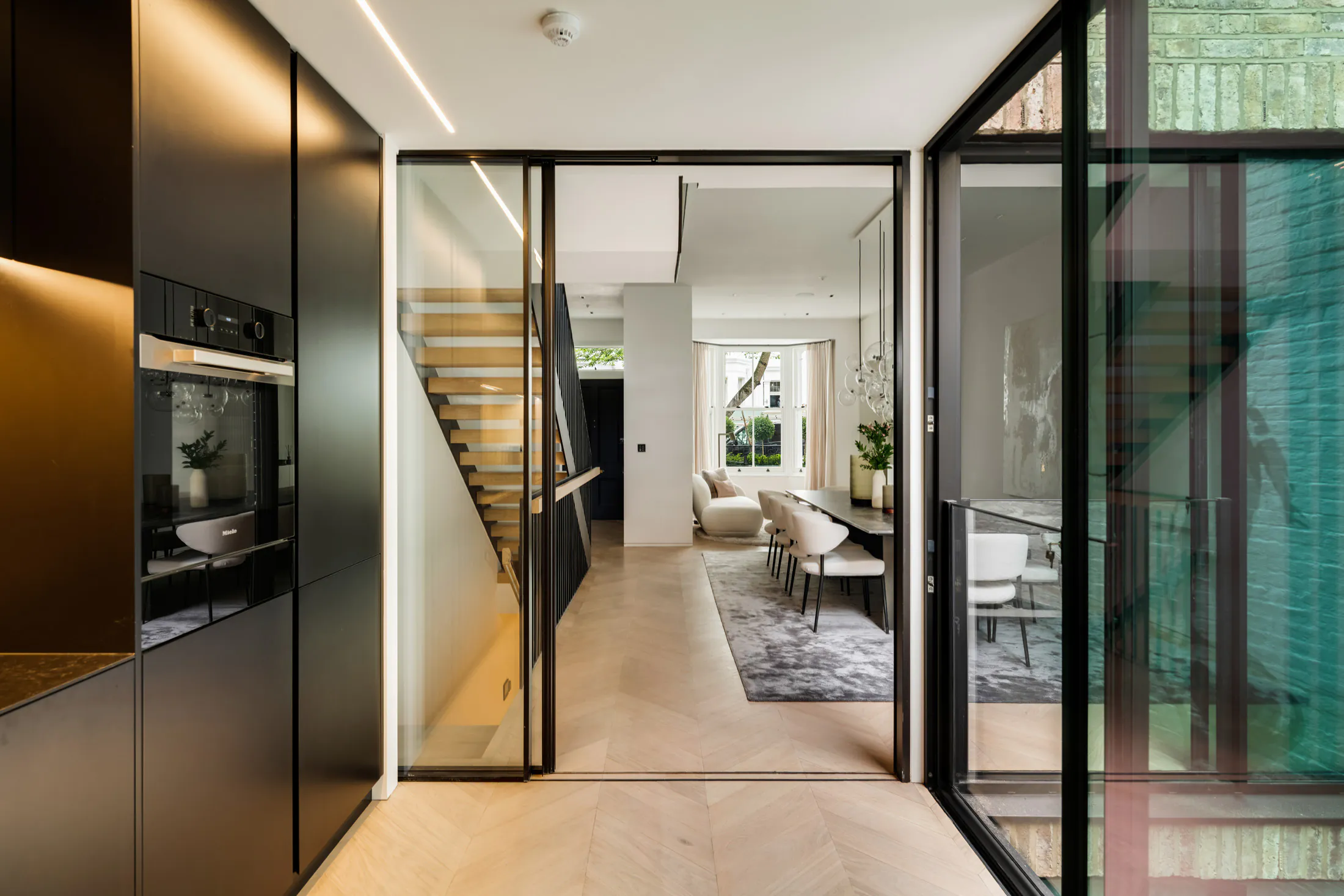 Domus-Stay-Luxury-Rental-House-Berkeley-Gardens(33)