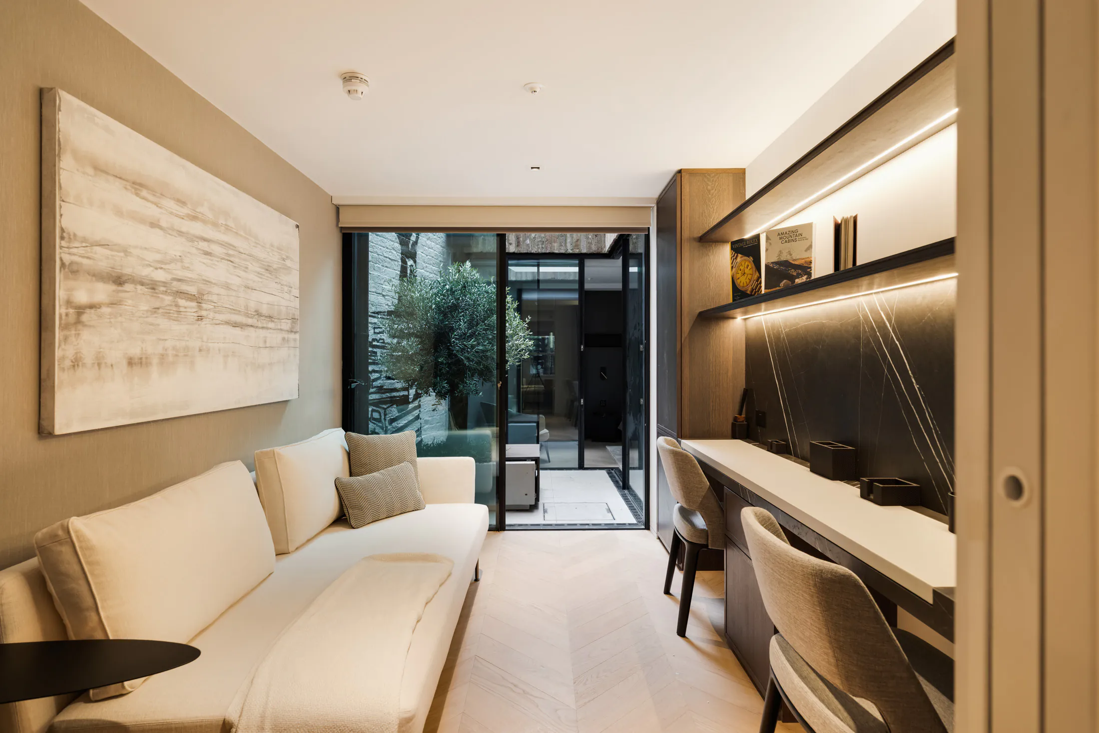 Domus-Stay-Luxury-Rental-House-Berkeley-Gardens(36)