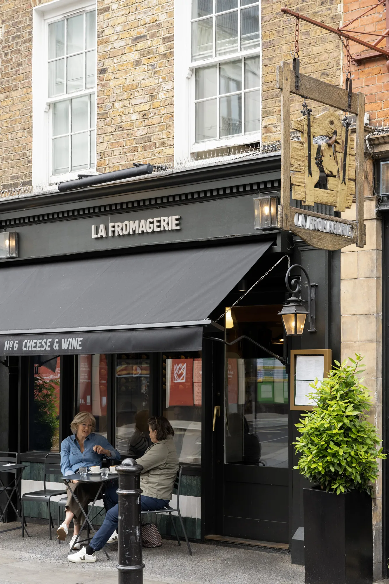 Domus-Stay-Marylebone-Area-Guide-London-La-Fromagerie (43)