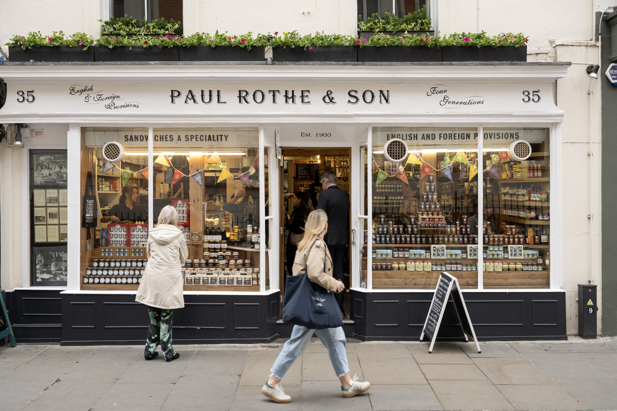 Domus-Stay-Marylebone-Area-Guide-London-Paul-Rothe-Deli (21)