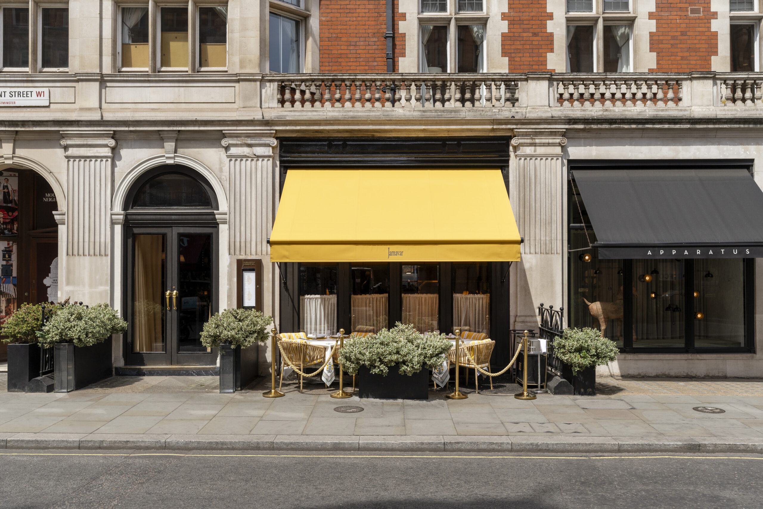 Domus-Stay-Mayfair-Area-Guide-London-Restaurant-Jamavar (41)