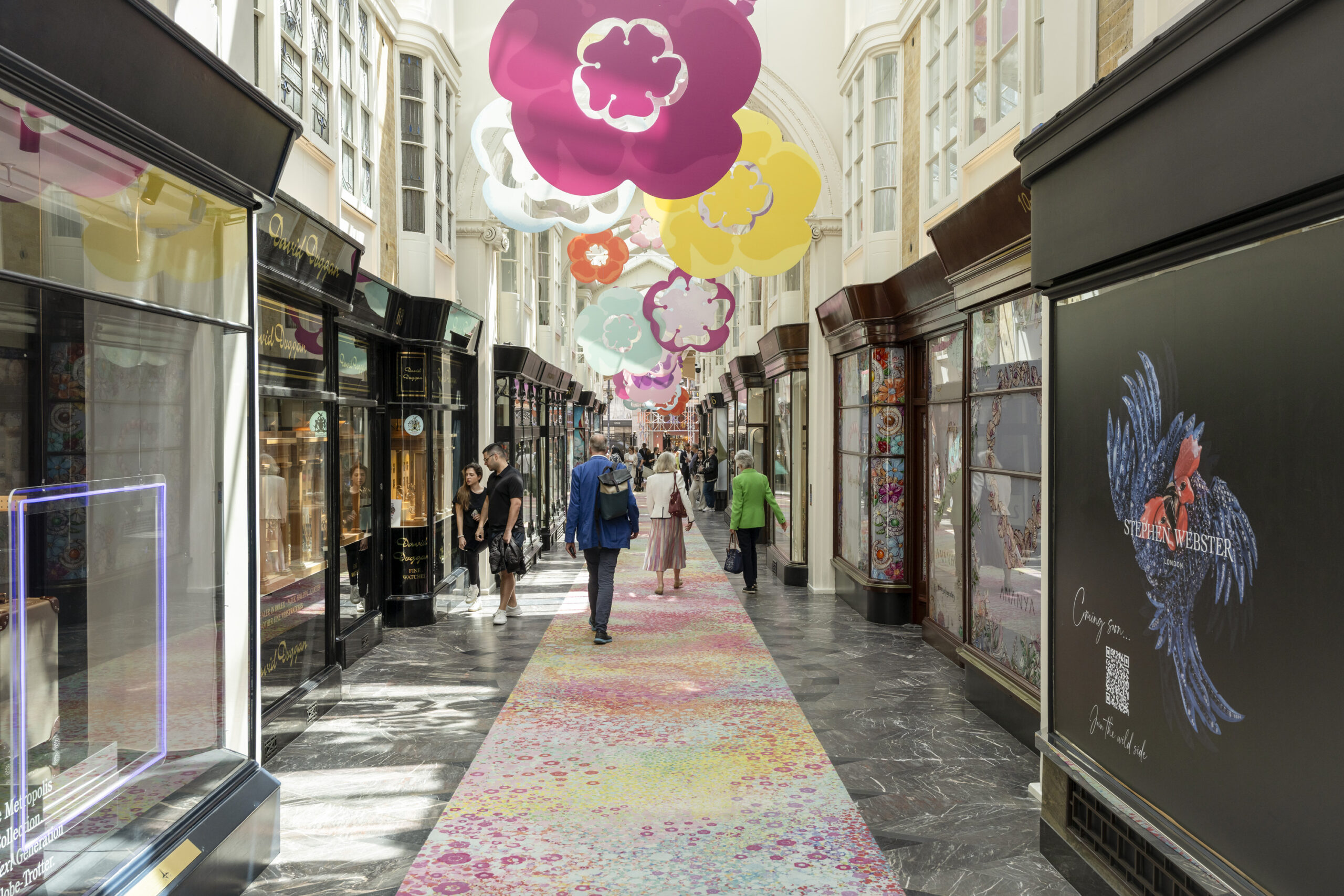 Domus-Stay-Mayfair-Area-Guide-London-shopping-Burlington-Arcade (31)