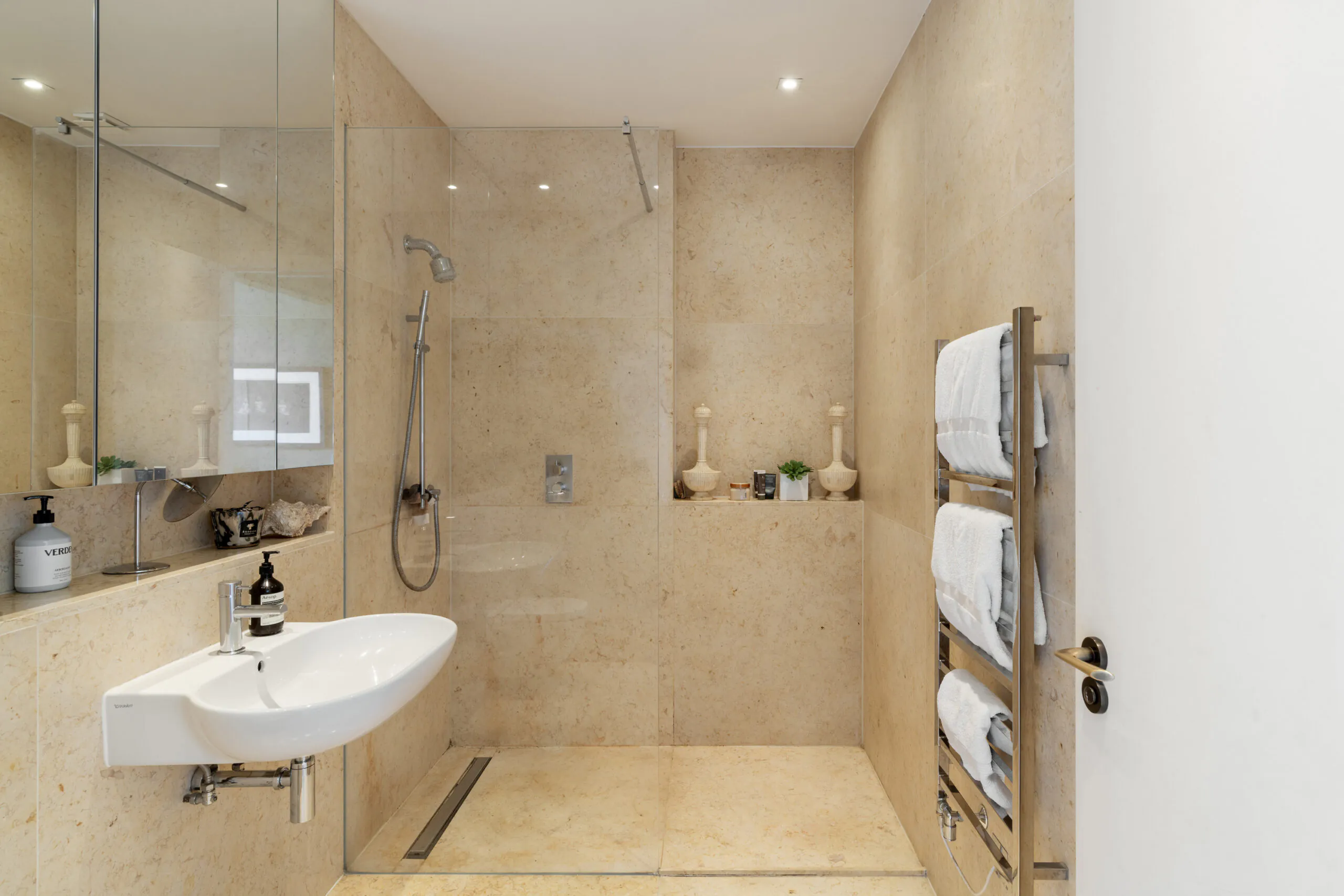 Domus-Stay-Property-For-Rent-Hyde-Park-Square-30_Lo