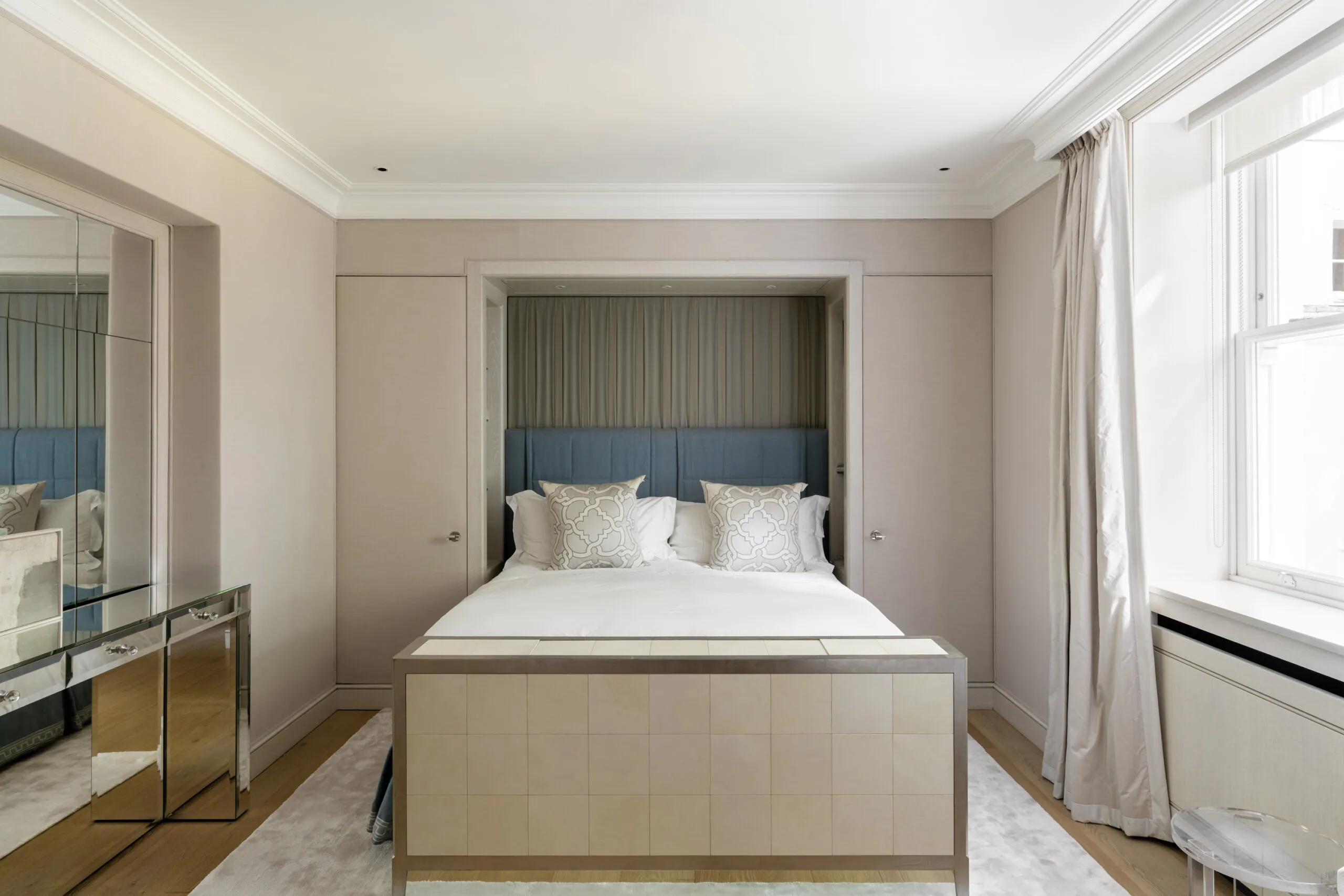 Domus-Stay-Property-For-Rent-Ovington-Gardens-52_Lo