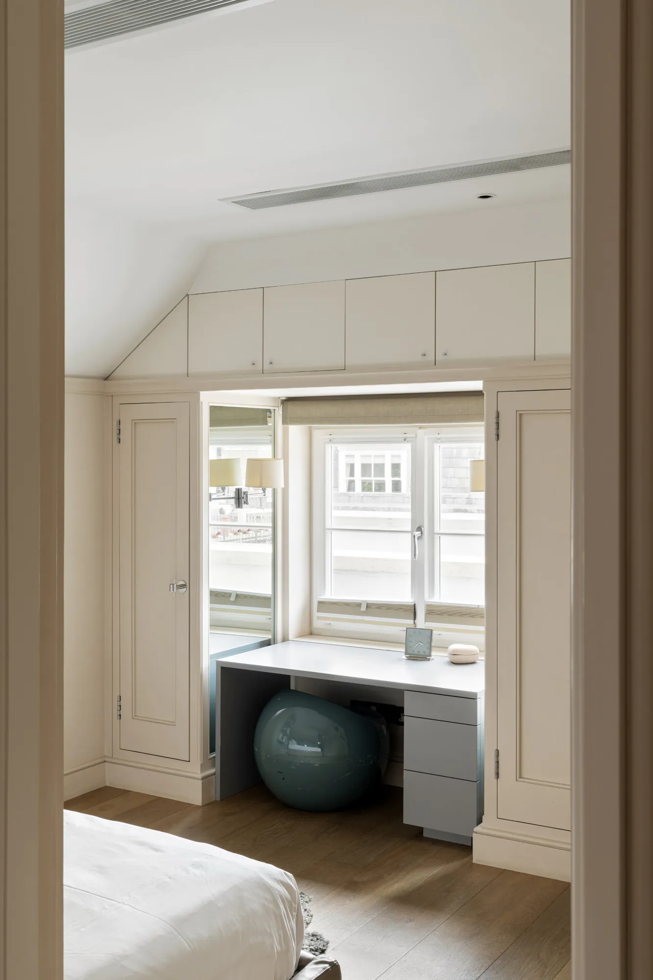 Domus-Stay-Property-For-Rent-Ovington-Gardens-65_Lo