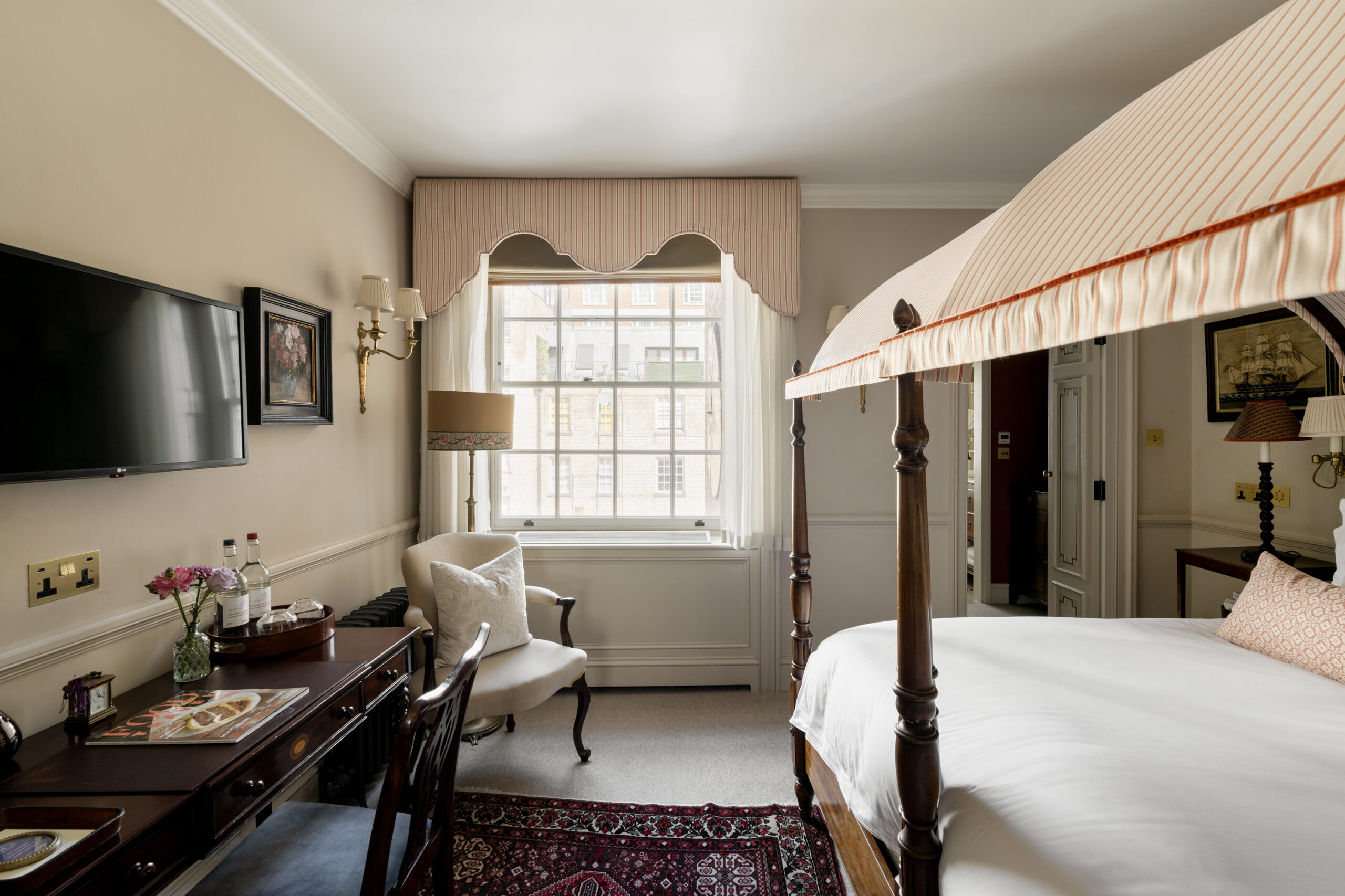Domus-Stay-Property-For-Rent-Upper-Berkeley-Street-54_Lo