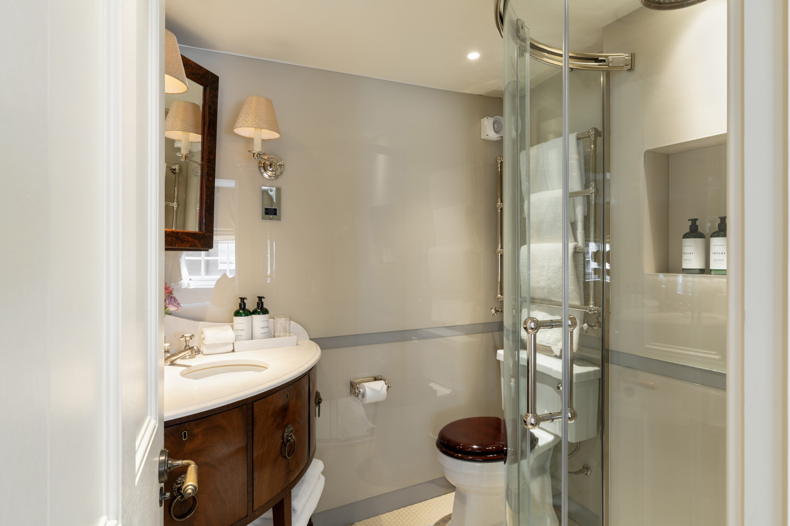 Domus-Stay-Property-For-Rent-Upper-Berkeley-Street-76_Lo