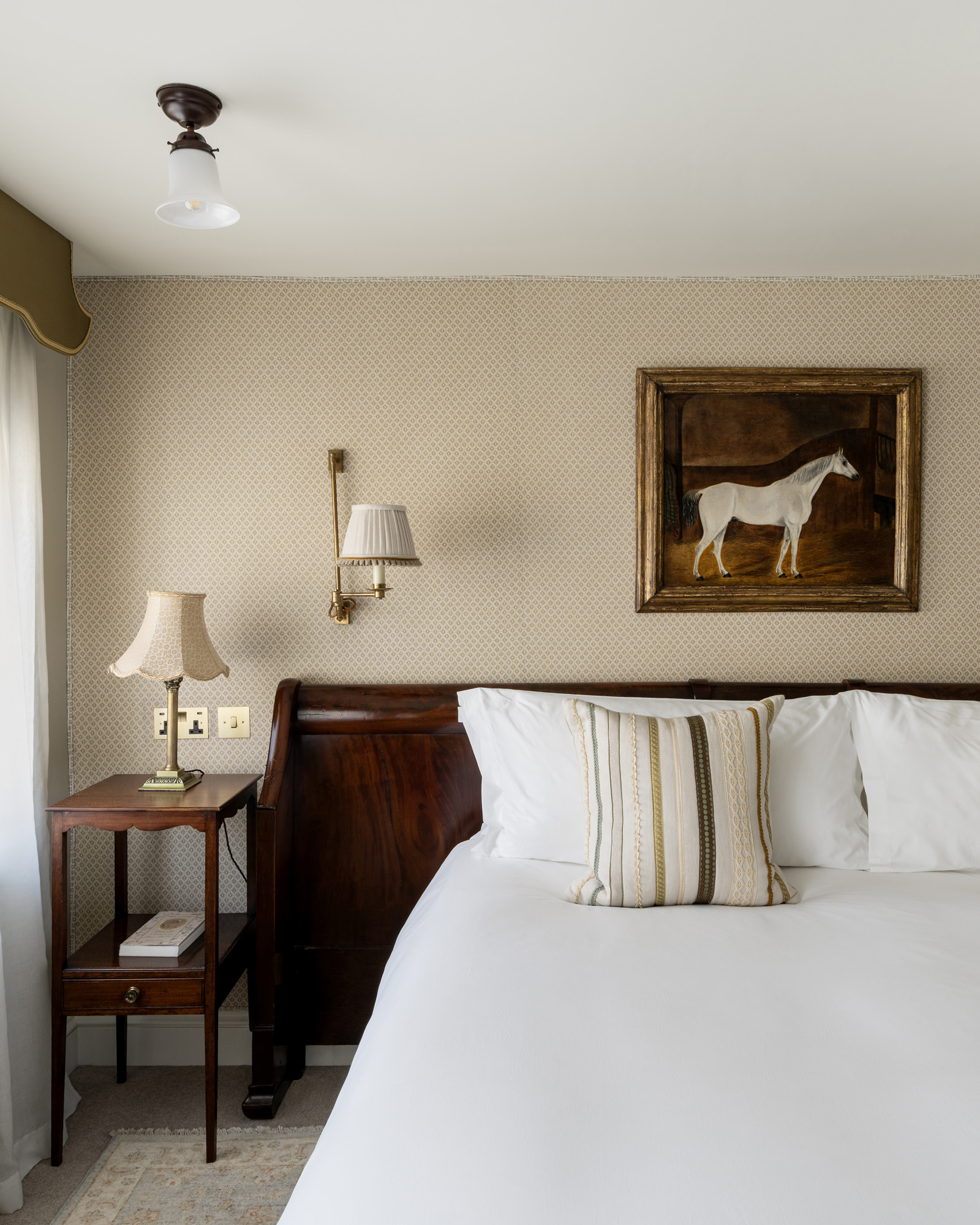 Domus-Stay-Property-For-Rent-Upper-Berkeley-Street-79_Lo