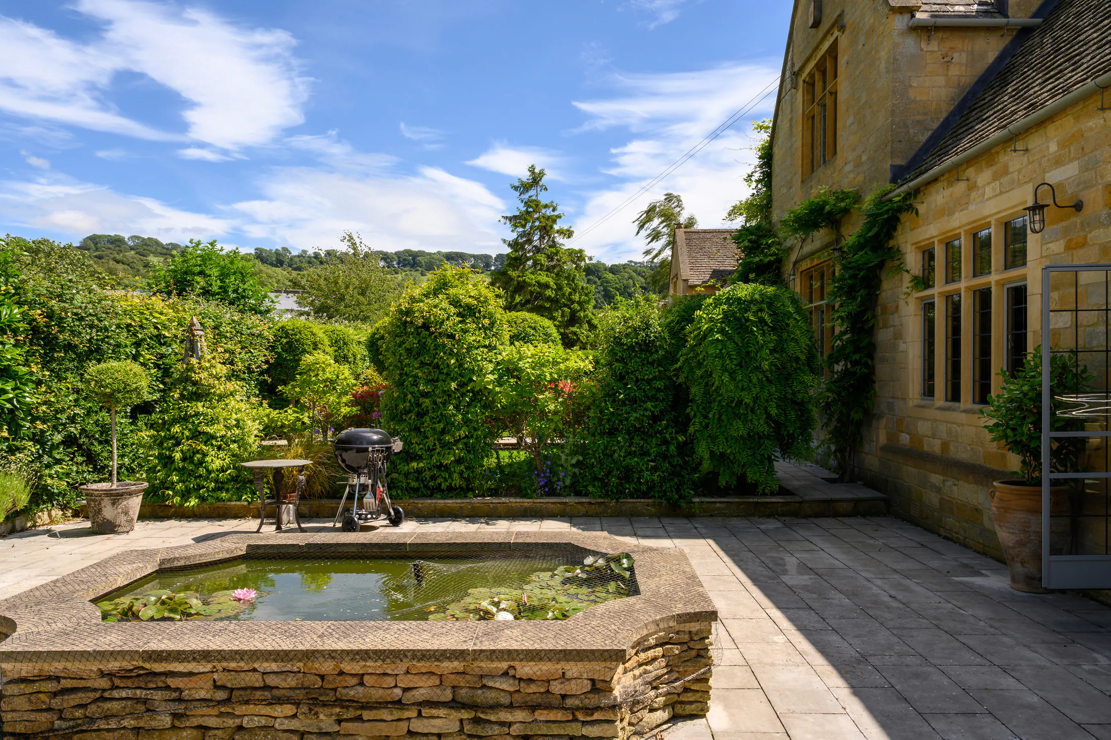 Domus-Stay-luxury-countryside-home-to-rent-Brookside-House-LR (10)