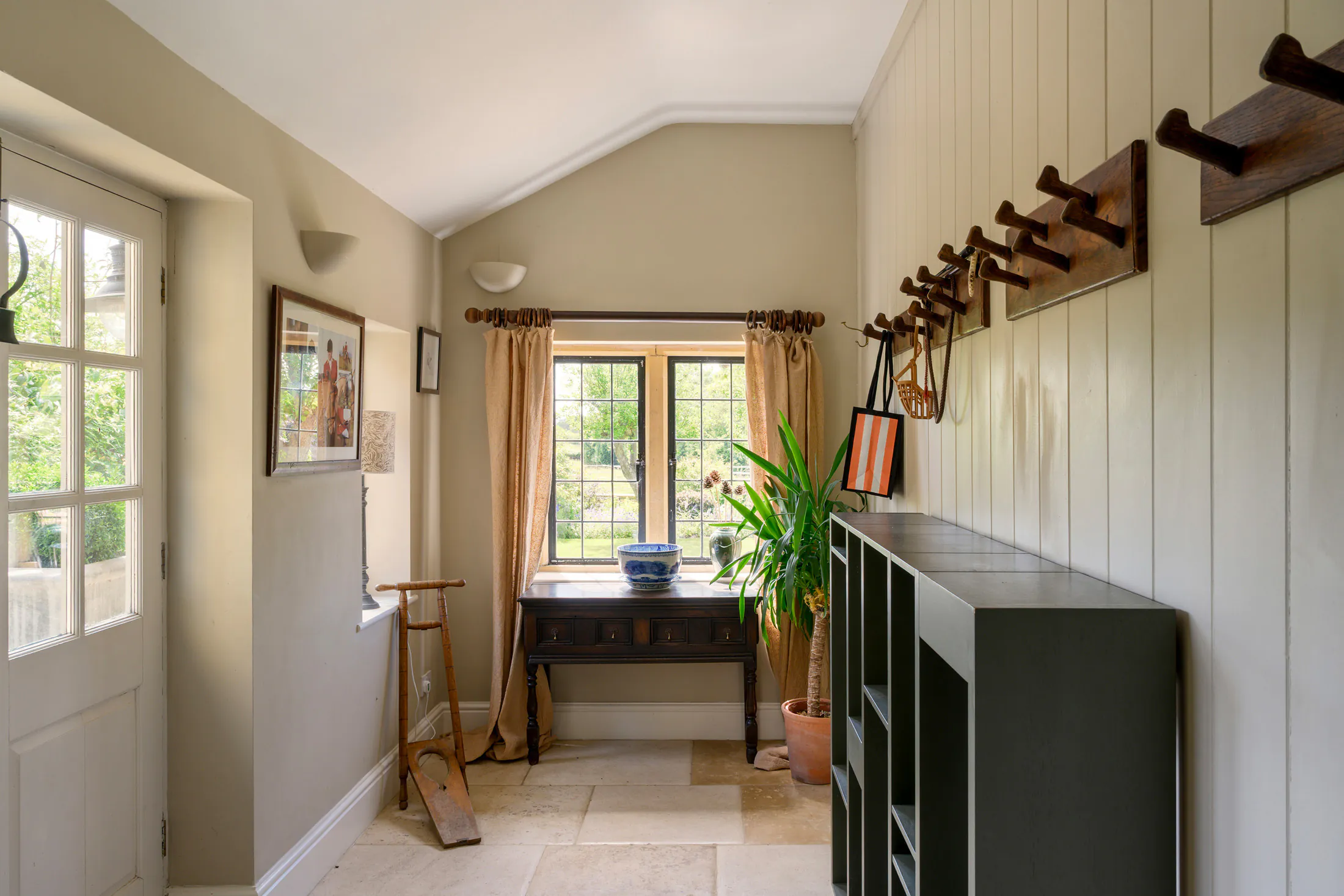 Domus-Stay-luxury-countryside-home-to-rent-Brookside-House-LR (110)