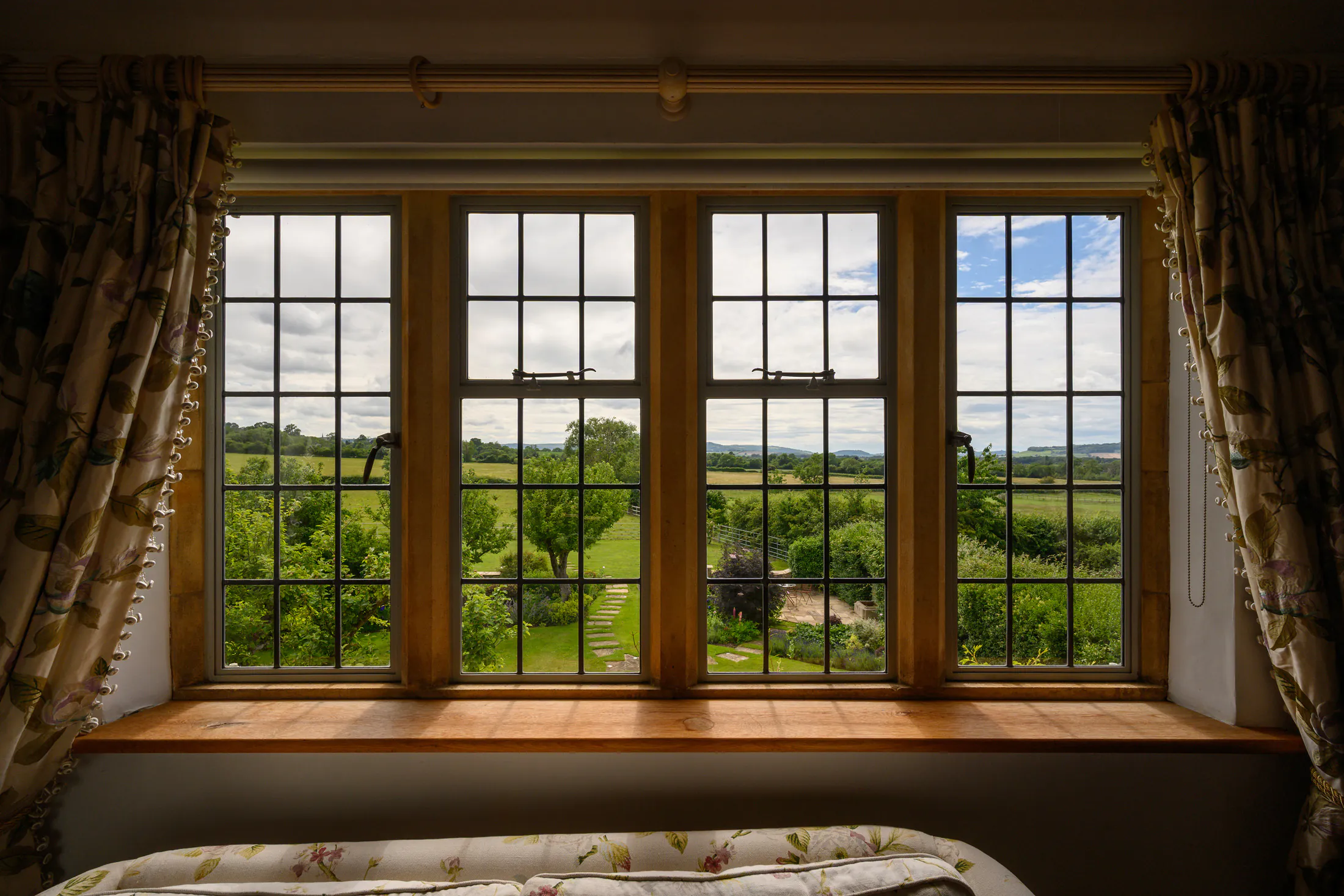 Domus-Stay-luxury-countryside-home-to-rent-Brookside-House-LR (30)